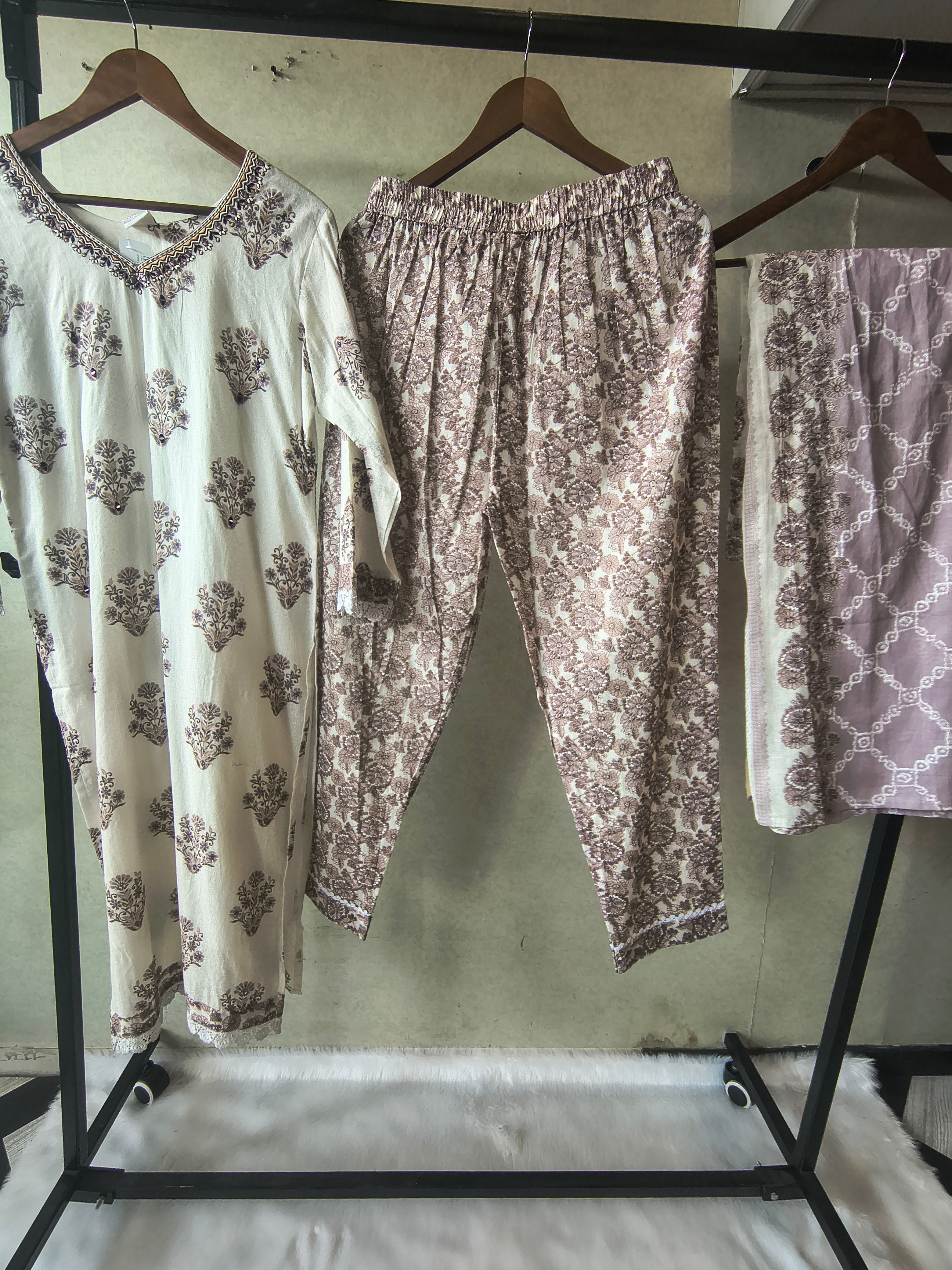 Image of Premium Ivory Floral Printed Cotton Kurta Set with Printed Pants & Contrast Dupatta