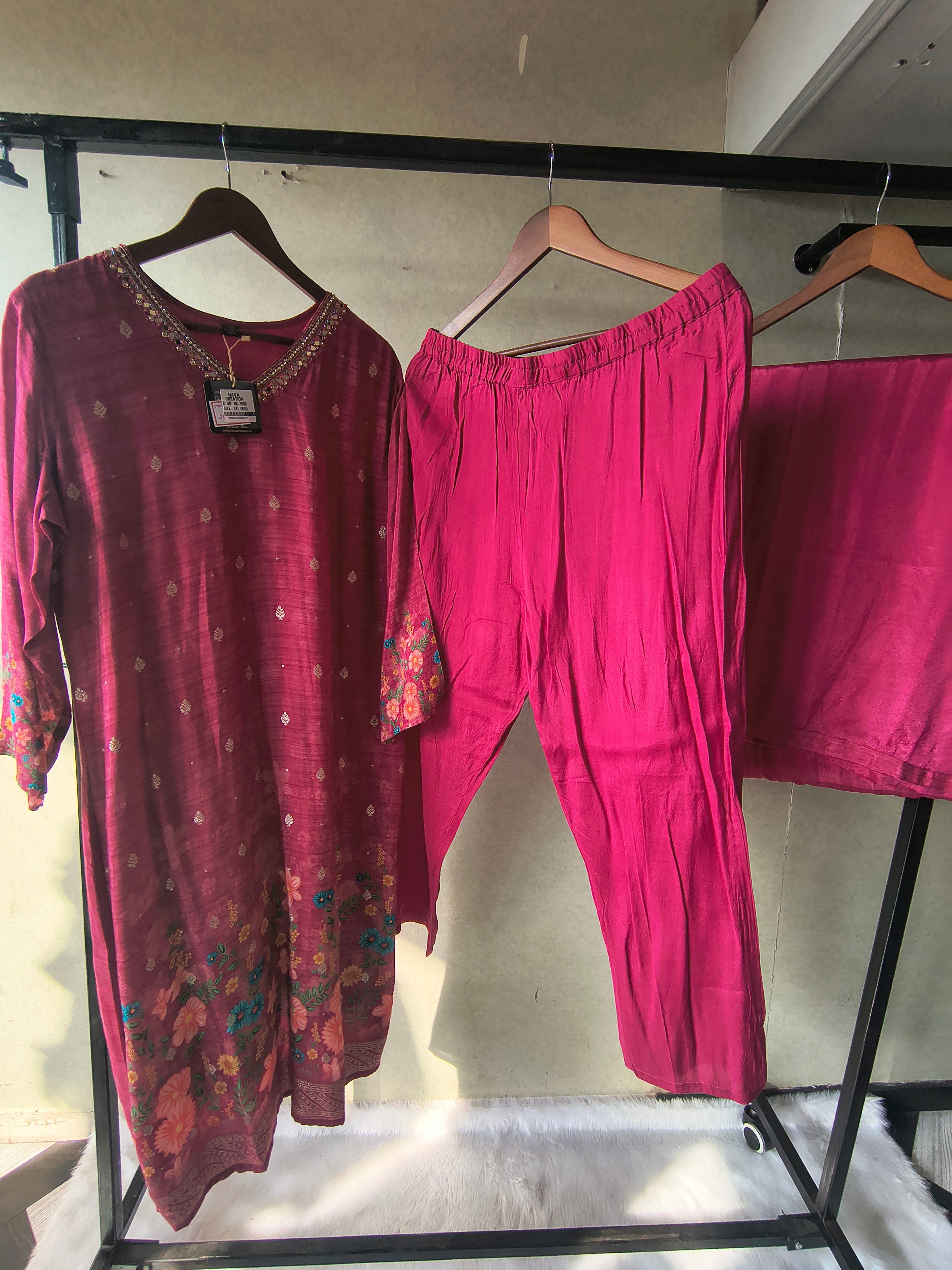 Image of Premium Magenta Floral Printed Kurta Set with Solid Pants & Dupatta
