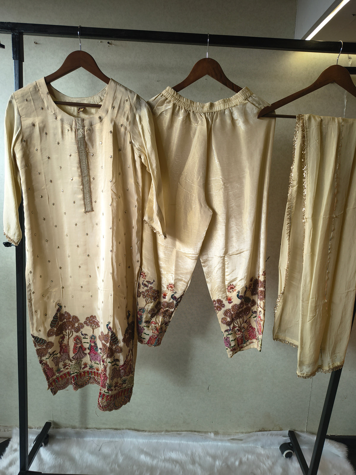 Ivory Silk Blend Printed Kurta Set with Scenic Border Print & Embellished Dupatta – Premium 3 Piece Ethnic Ensemble