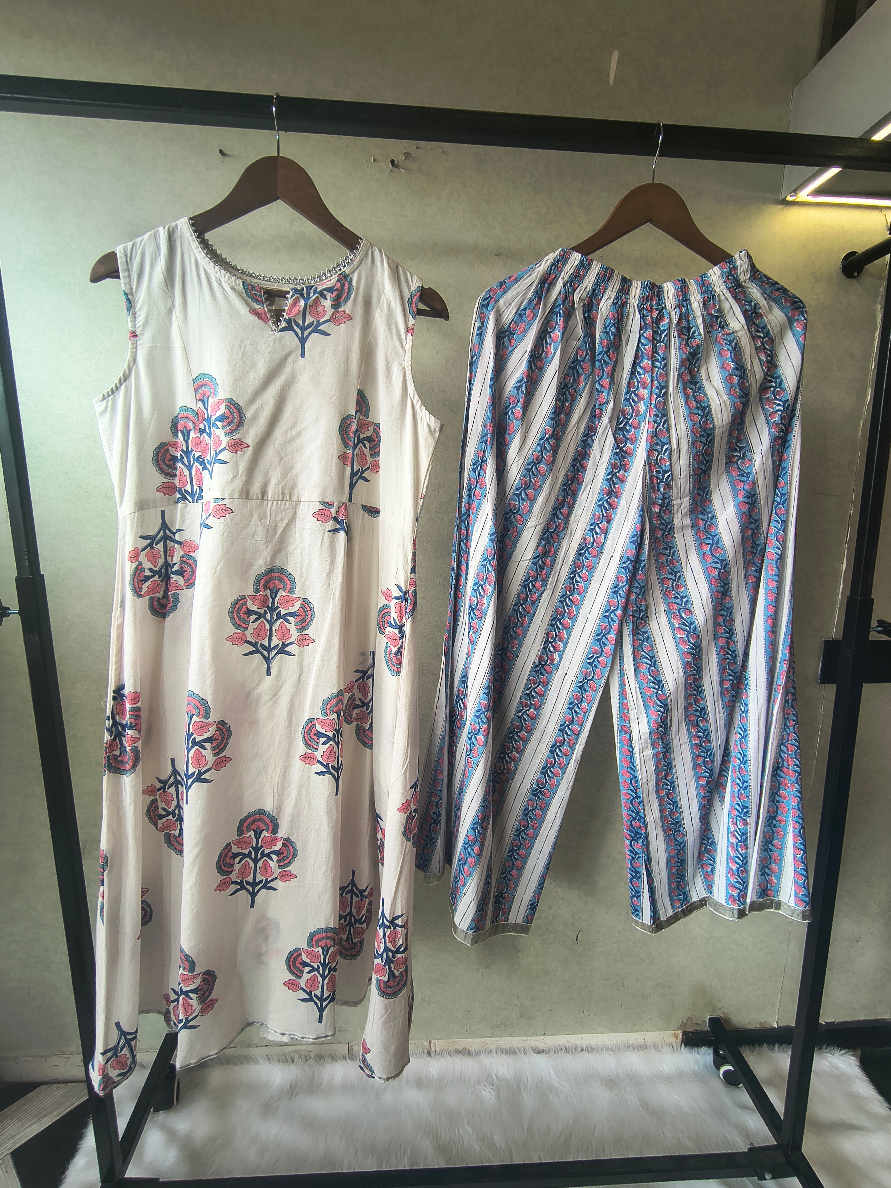 Image of Premium Ivory Floral Block Print Sleeveless Kurta with Printed Palazzo Pants Co-Ord Set