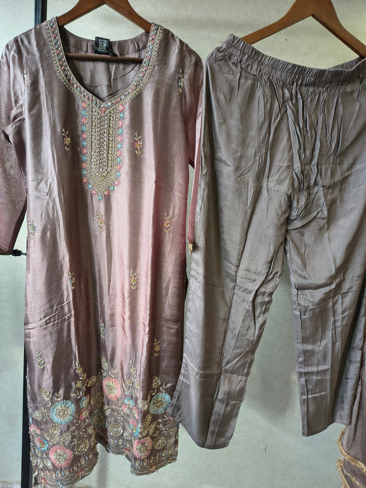 Taupe Grey Embroidered Straight Kurta Set with Pastel Floral Hem, Handcrafted Yoke & Lace Border Dupatta – Premium 3 Piece Ethnic Ensemble