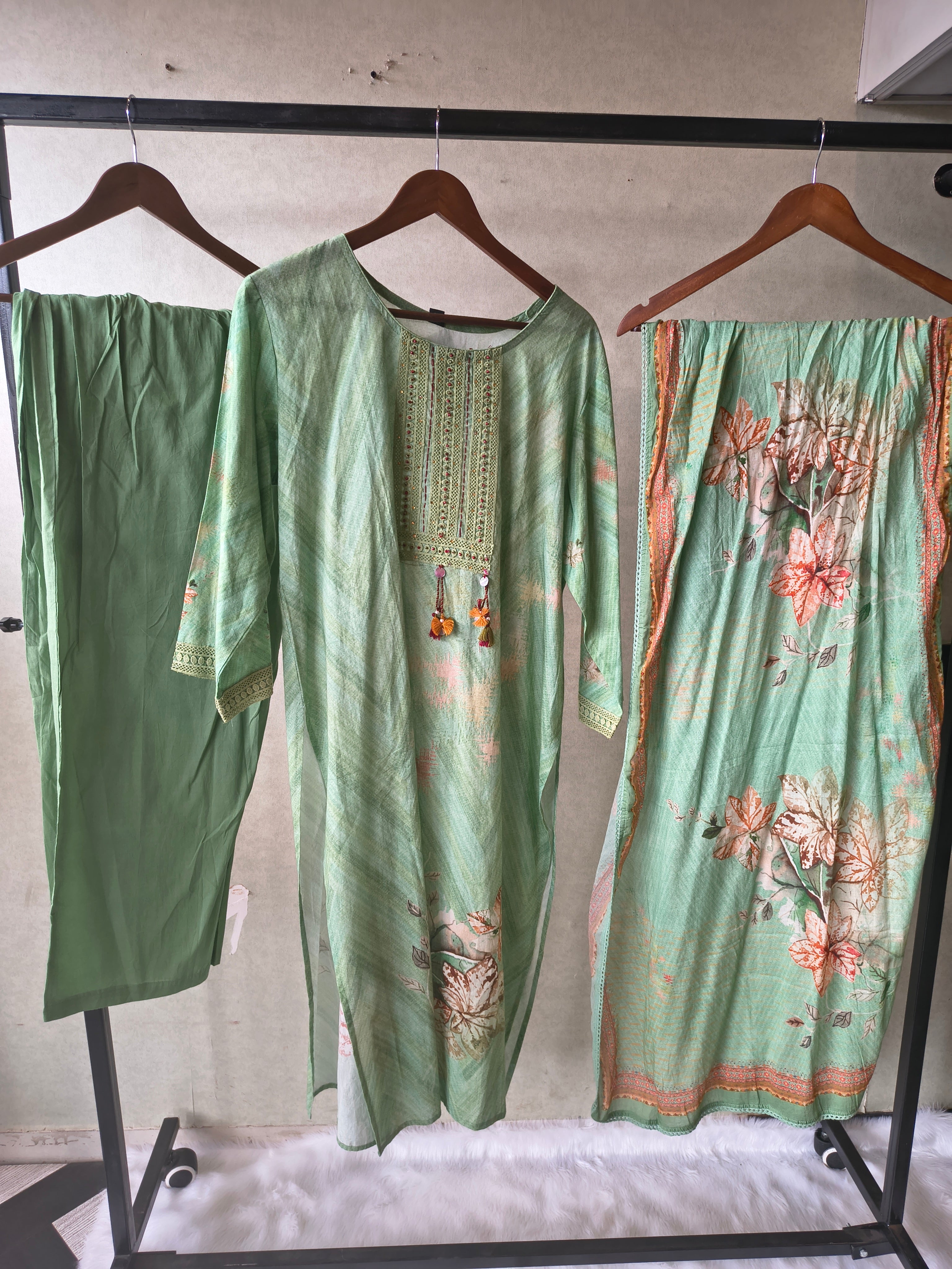 Image of Premium Mint Green Floral Printed Kurta Set with Pants & Designer Dupatta