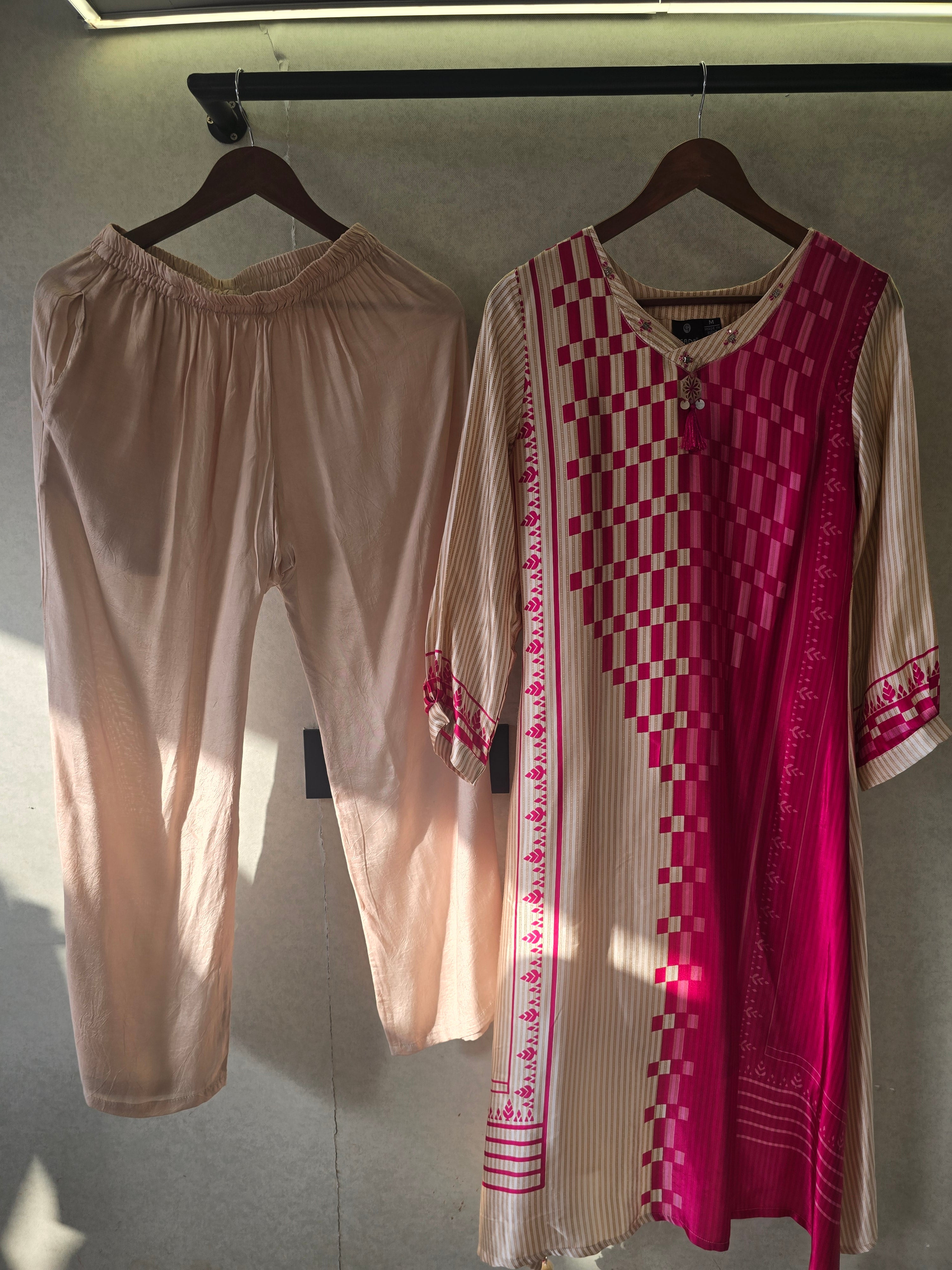 Image of Fuchsia Panel Print Kurta Pant Set
