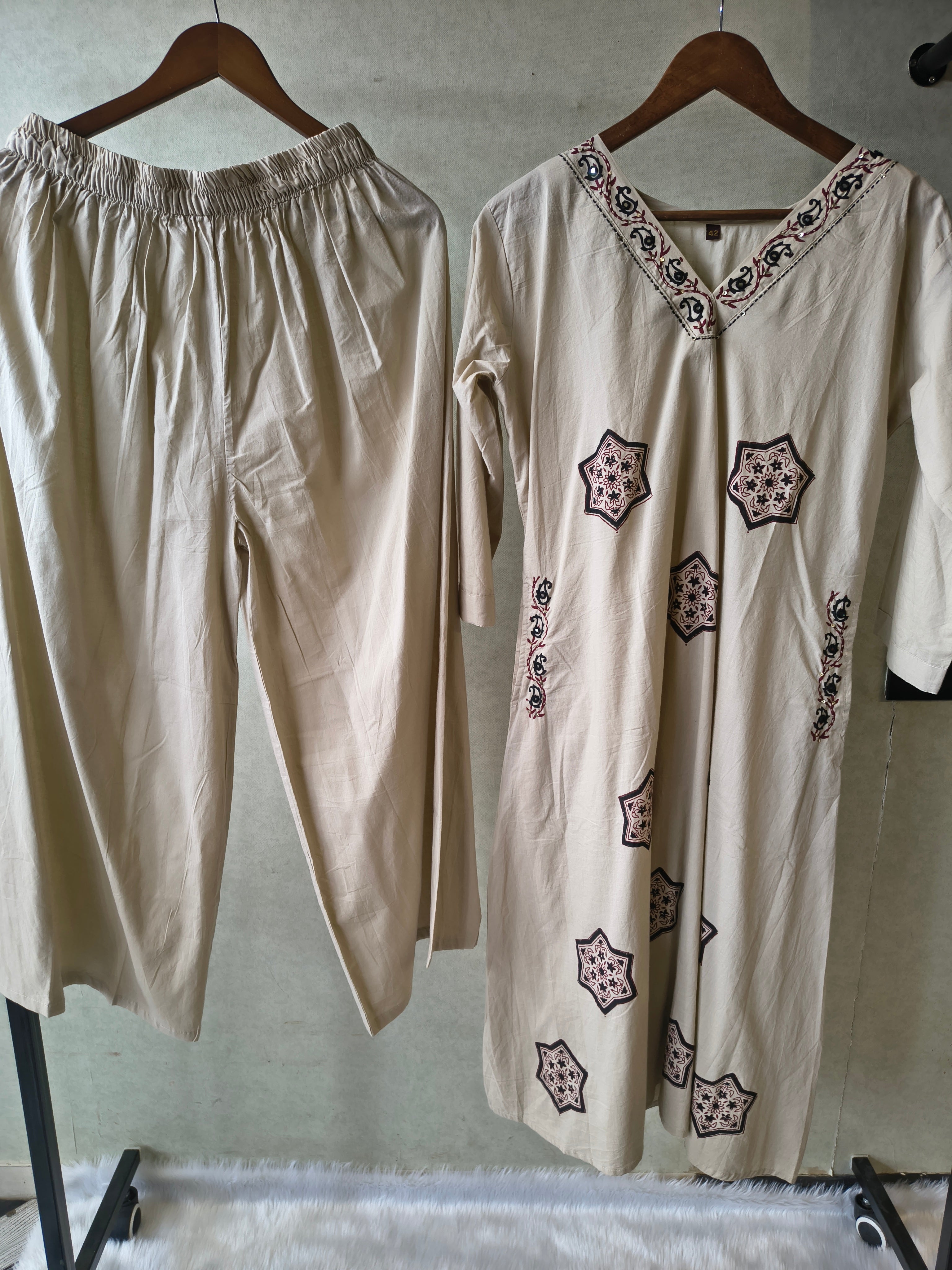 Image of Ivory Hand Block Printed Cotton Kurta Set with Straight Pants