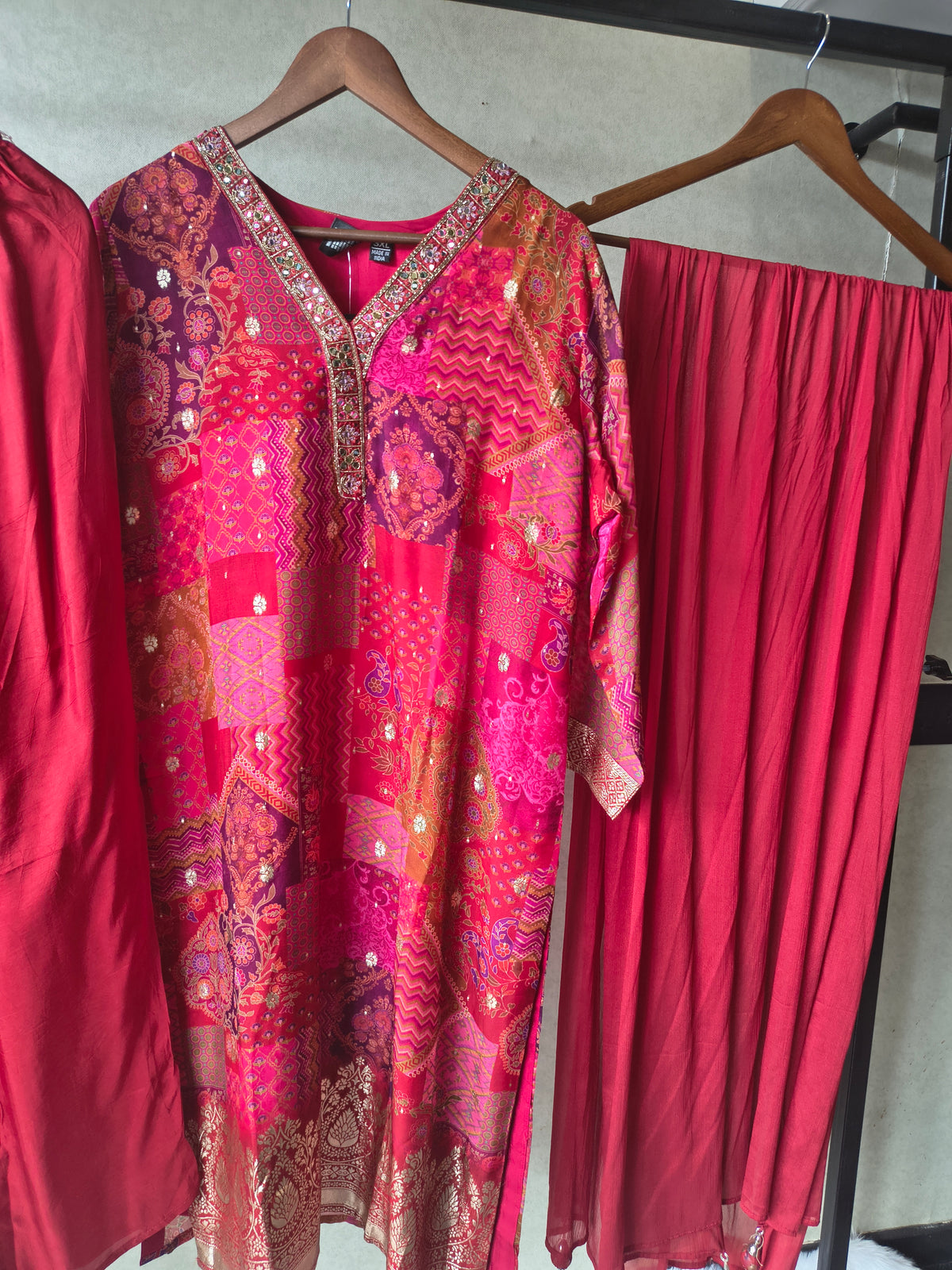 Premium Crimson Red Patchwork Printed Kurta Set with Embellished V-Neck, Solid Pants & Chiffon Dupatta