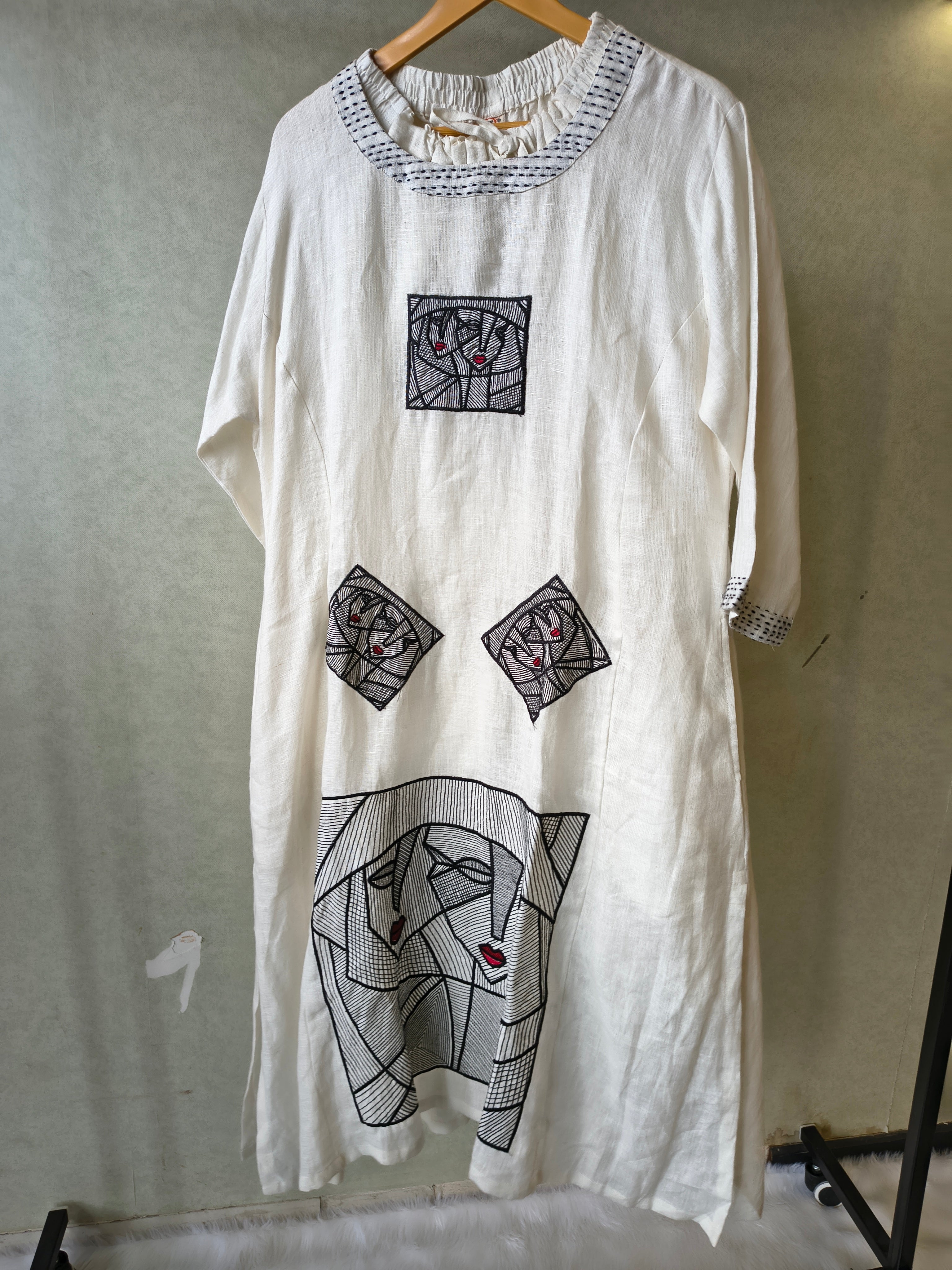 Image of Premium Off-White Artistic Abstract Embroidered Cotton Kurta with Straight Pants Set