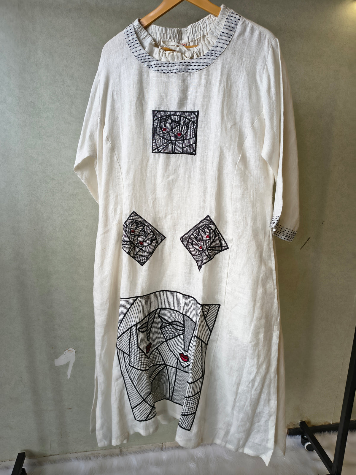 Premium Off-White Artistic Abstract Embroidered Cotton Kurta with Straight Pants Set