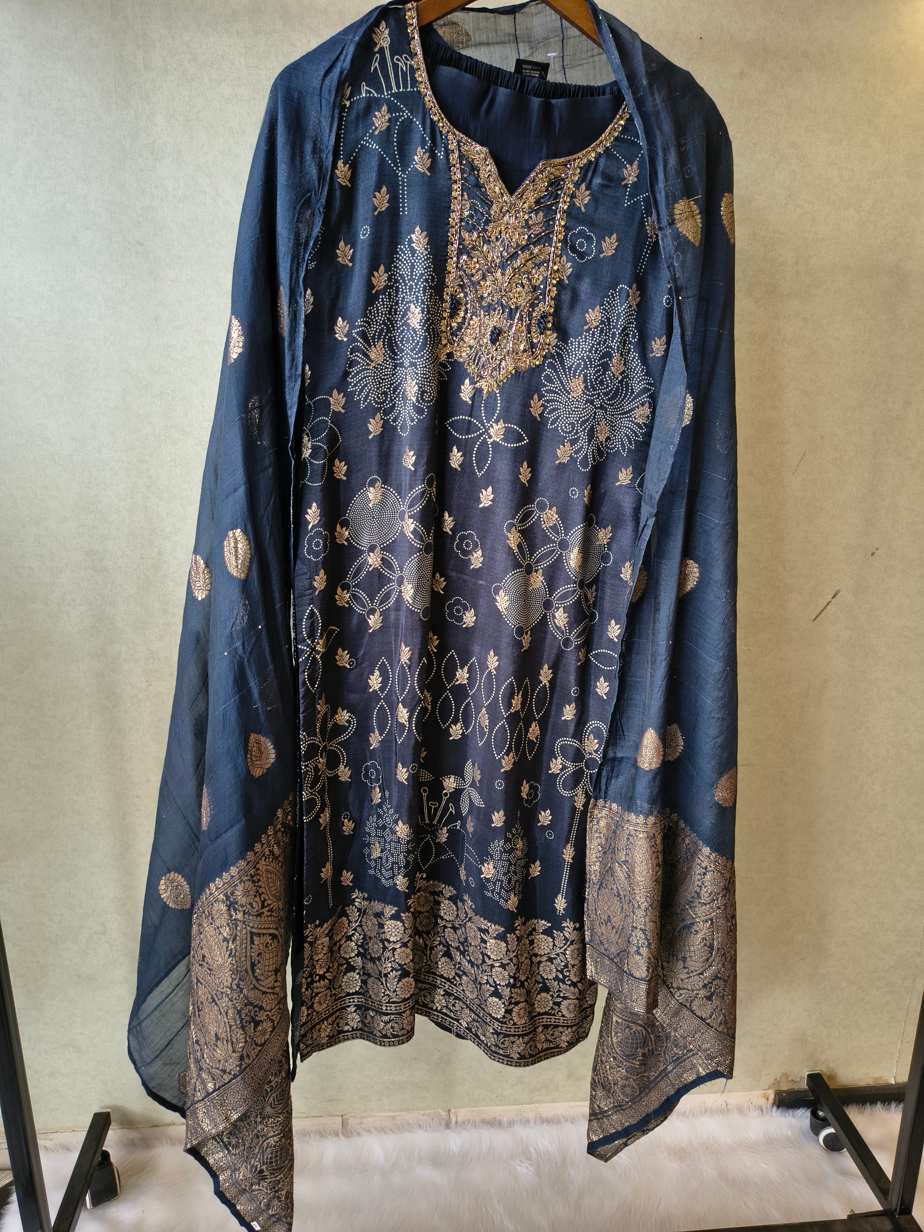 Image of Premium Midnight Blue Zari Printed Kurta Set with Banarasi Dupatta