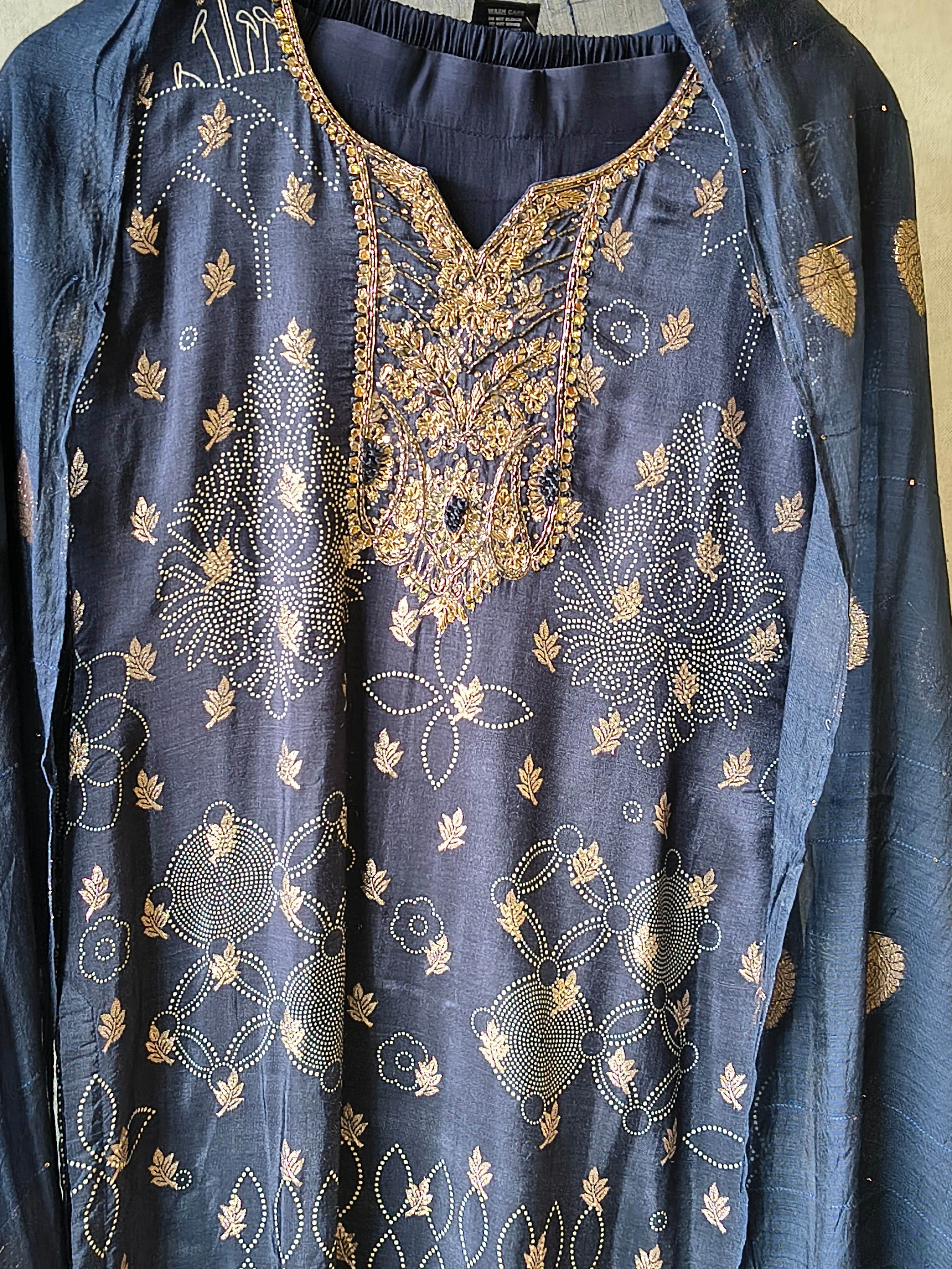Image of Premium Midnight Blue Zari Printed Kurta Set with Banarasi Dupatta