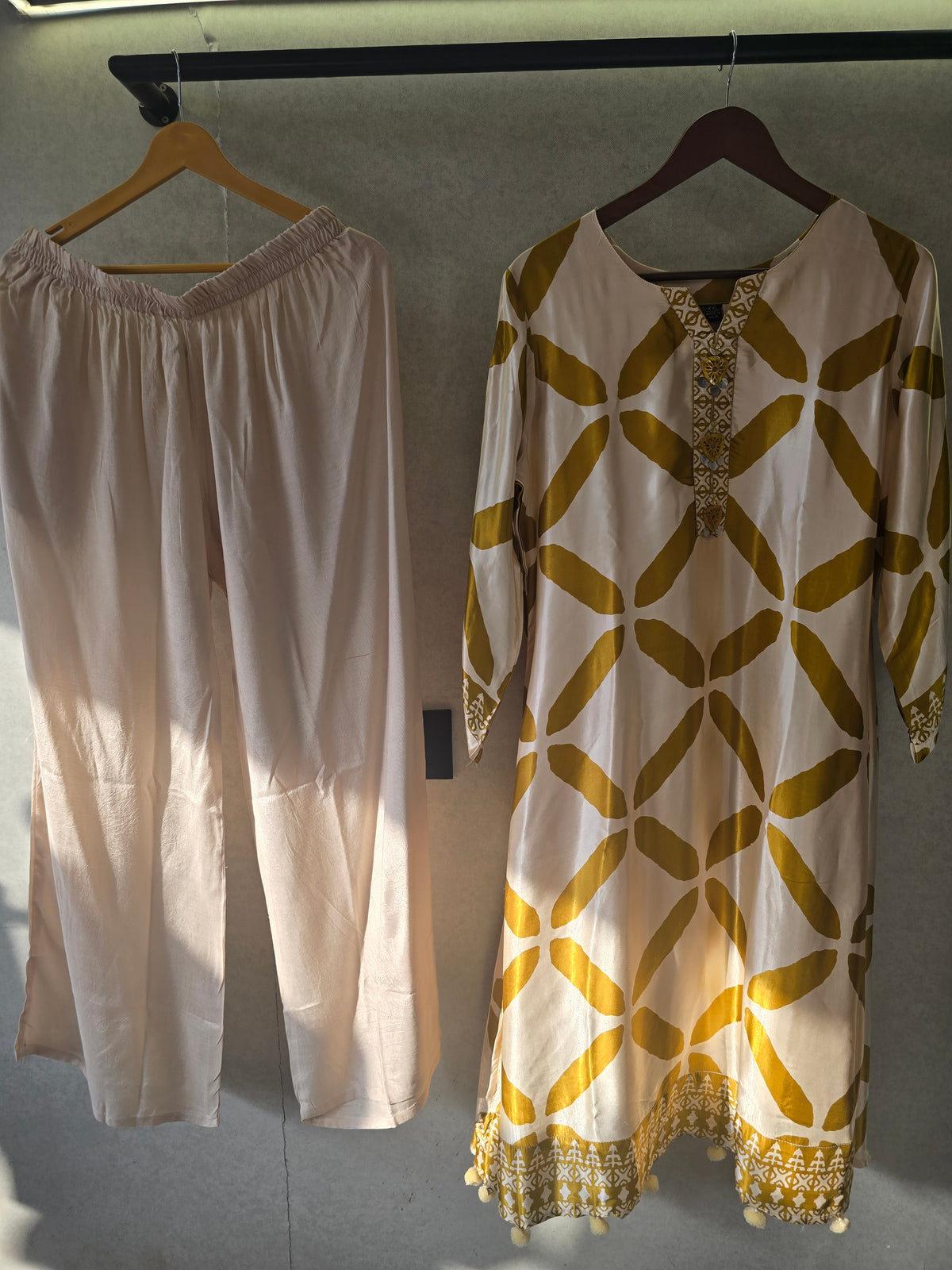 Mustard Geometric Print Kurta Pant Set