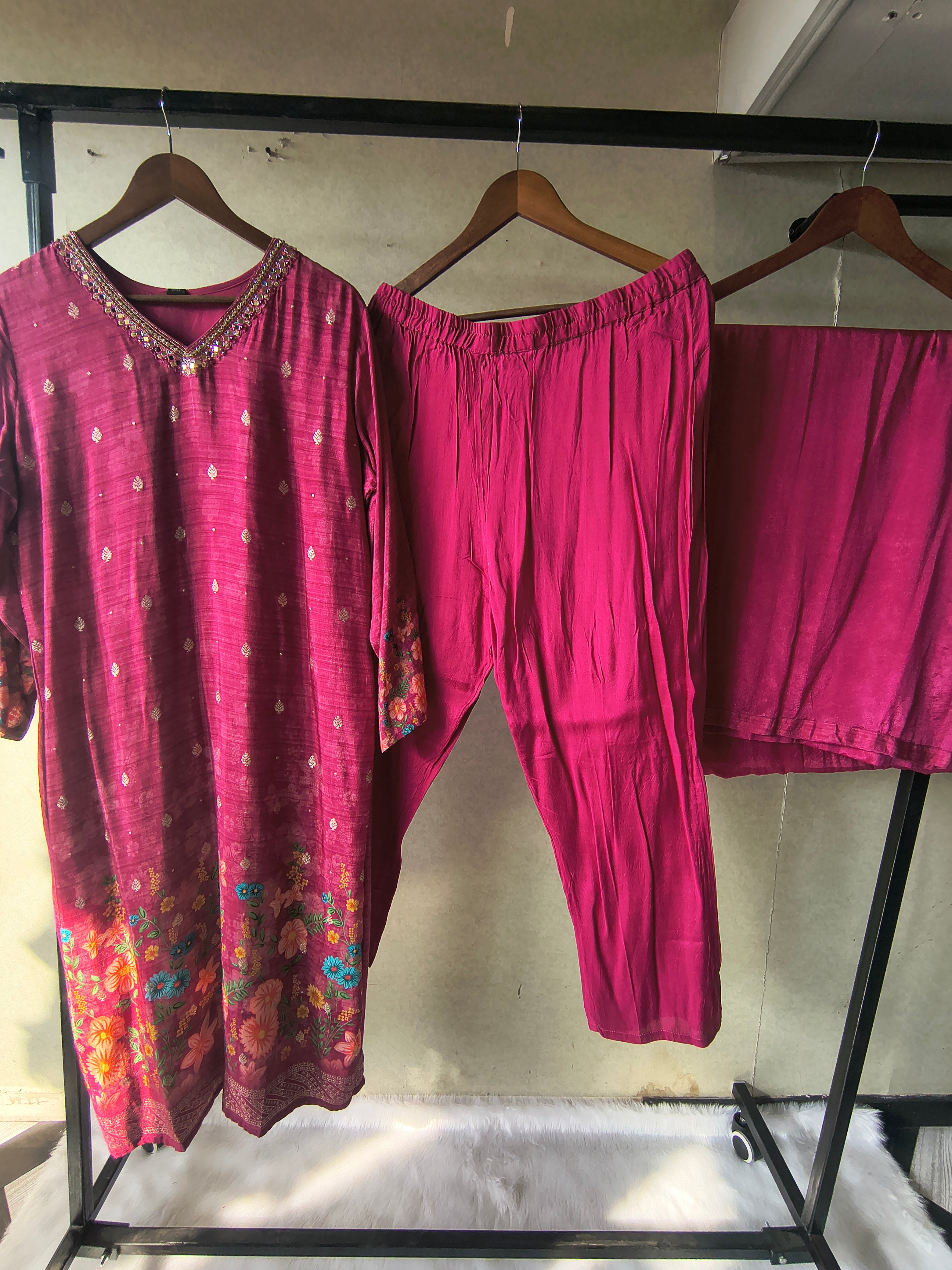 Image of Premium Magenta Floral Printed Kurta Set with Solid Pants & Dupatta