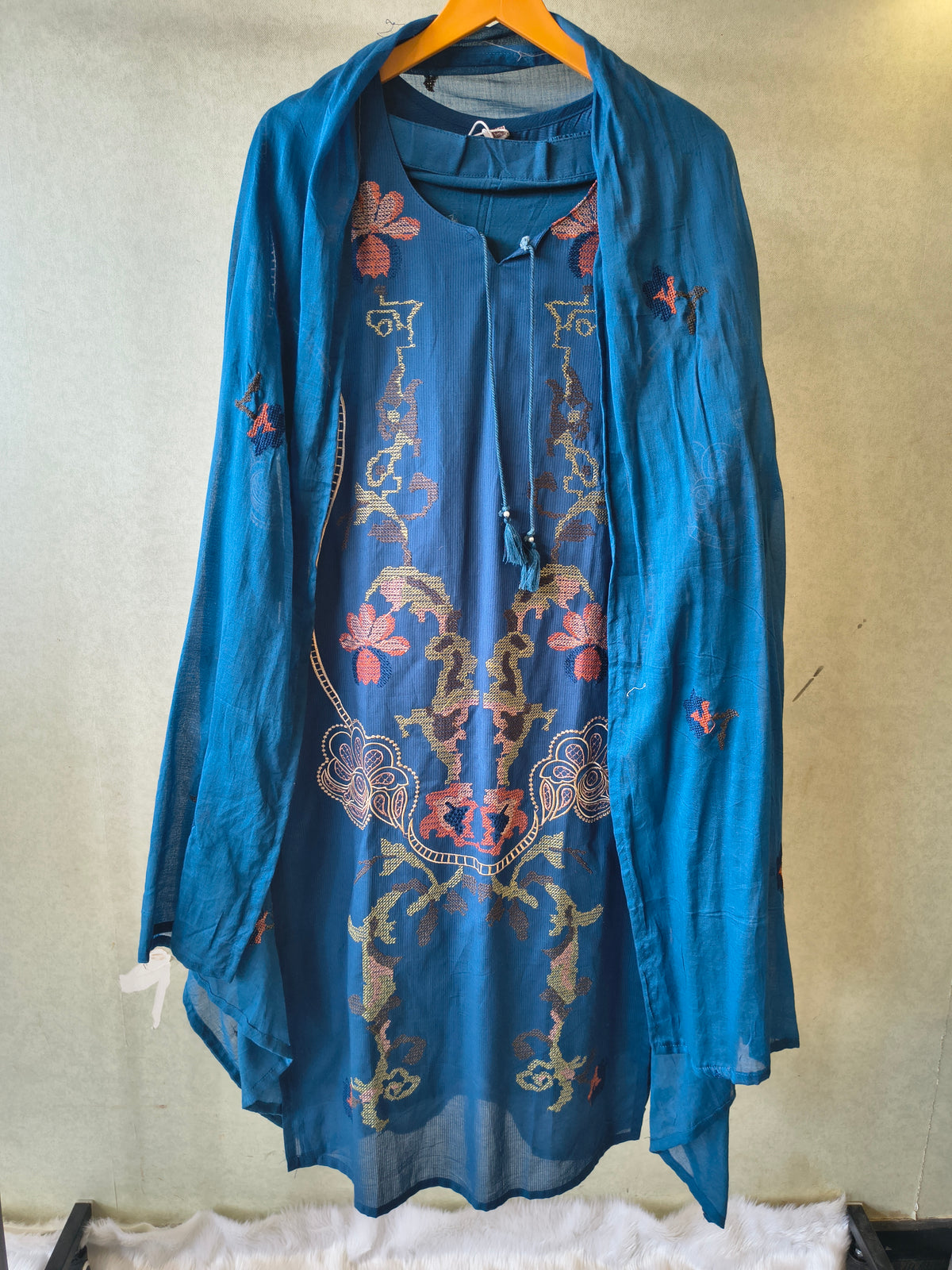 Teal Blue Cotton 3-Piece Suit Set with Floral Vine Embroidery & Embroidered Dupatta