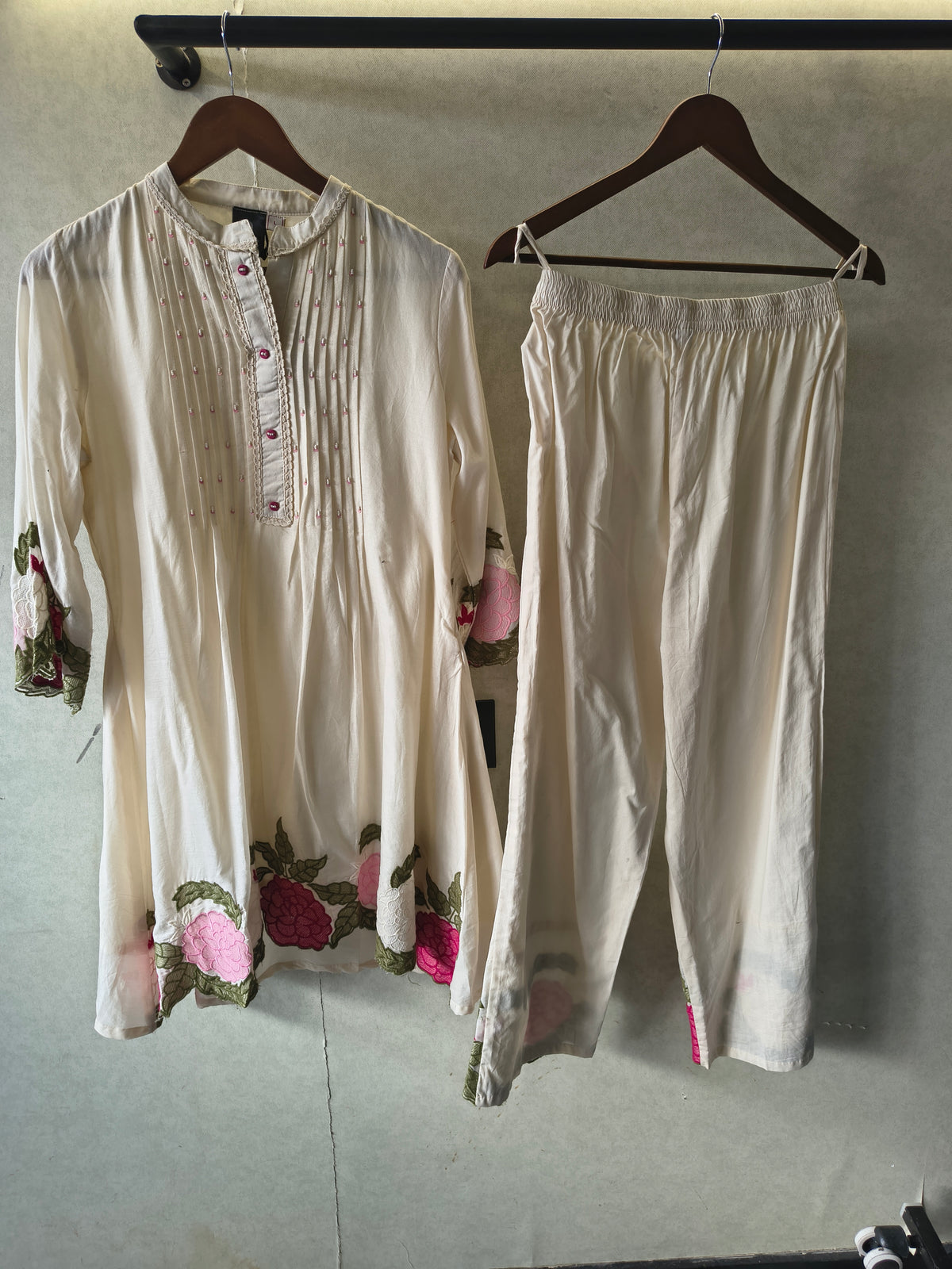 Ivory Floral Embroidered Pintuck Designer Kurta Pant Co-Ord Set