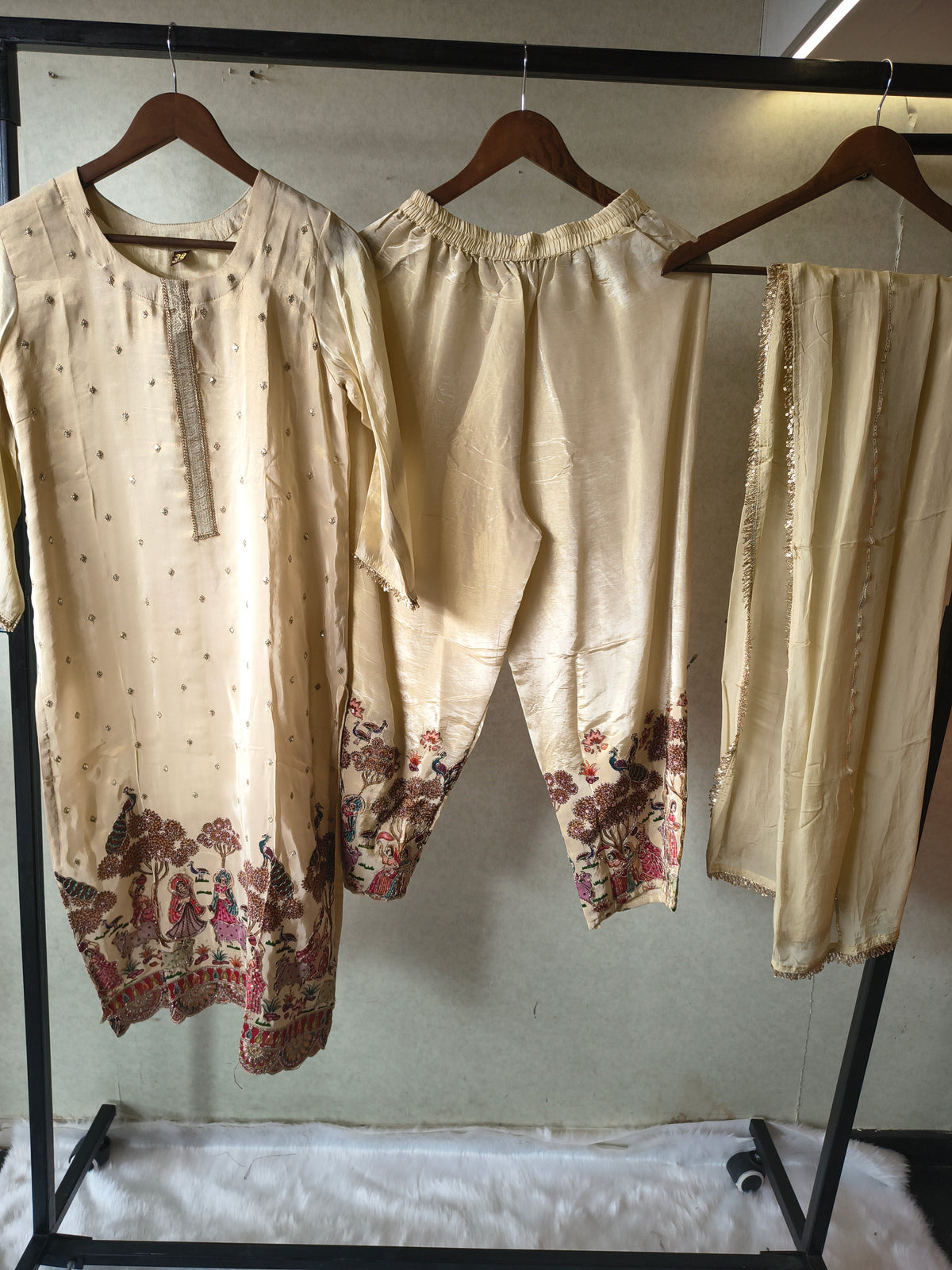 Ivory Silk Blend Printed Kurta Set with Scenic Border Print & Embellished Dupatta – Premium 3 Piece Ethnic Ensemble