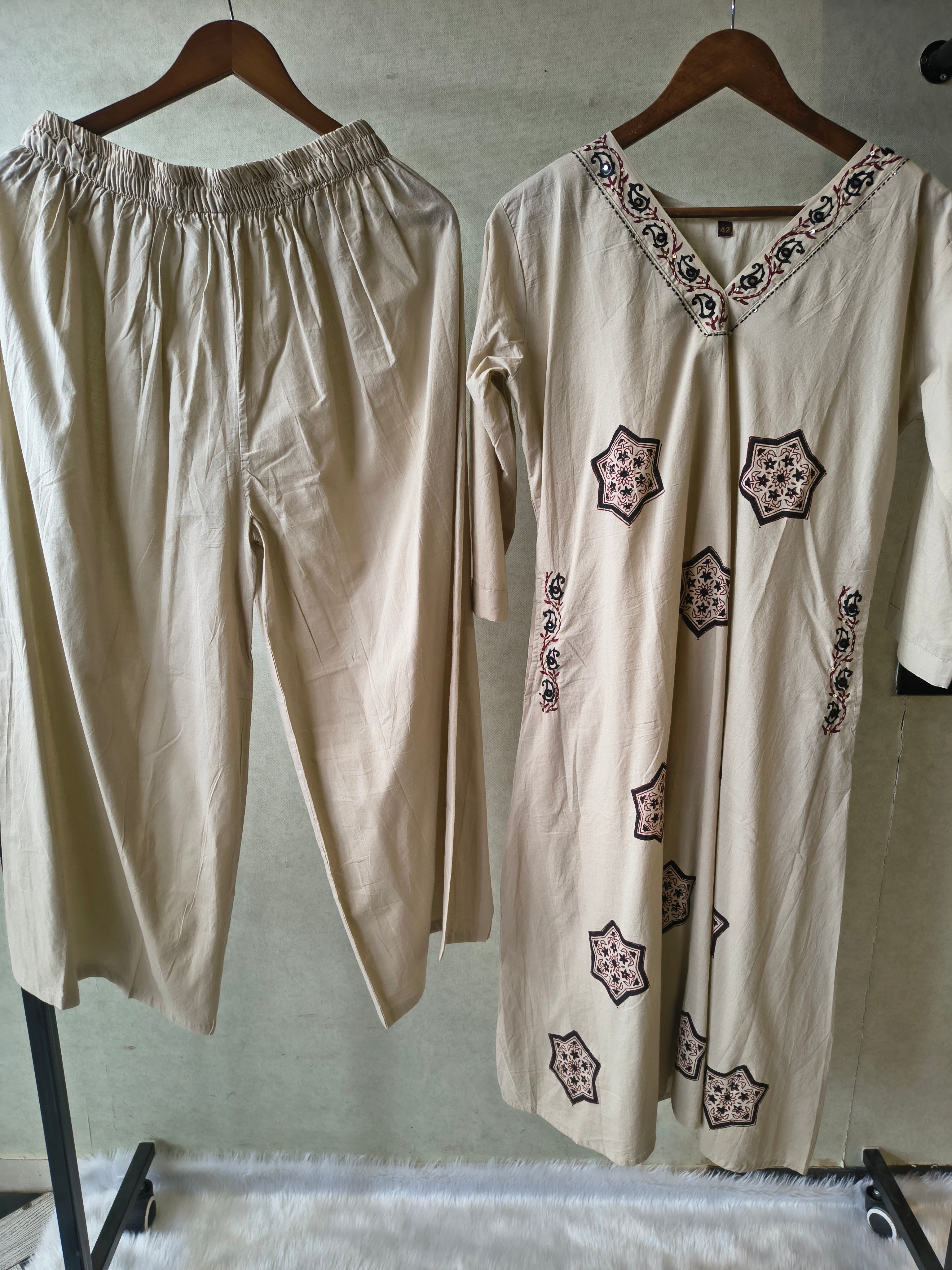 Image of Ivory Hand Block Printed Cotton Kurta Set with Straight Pants