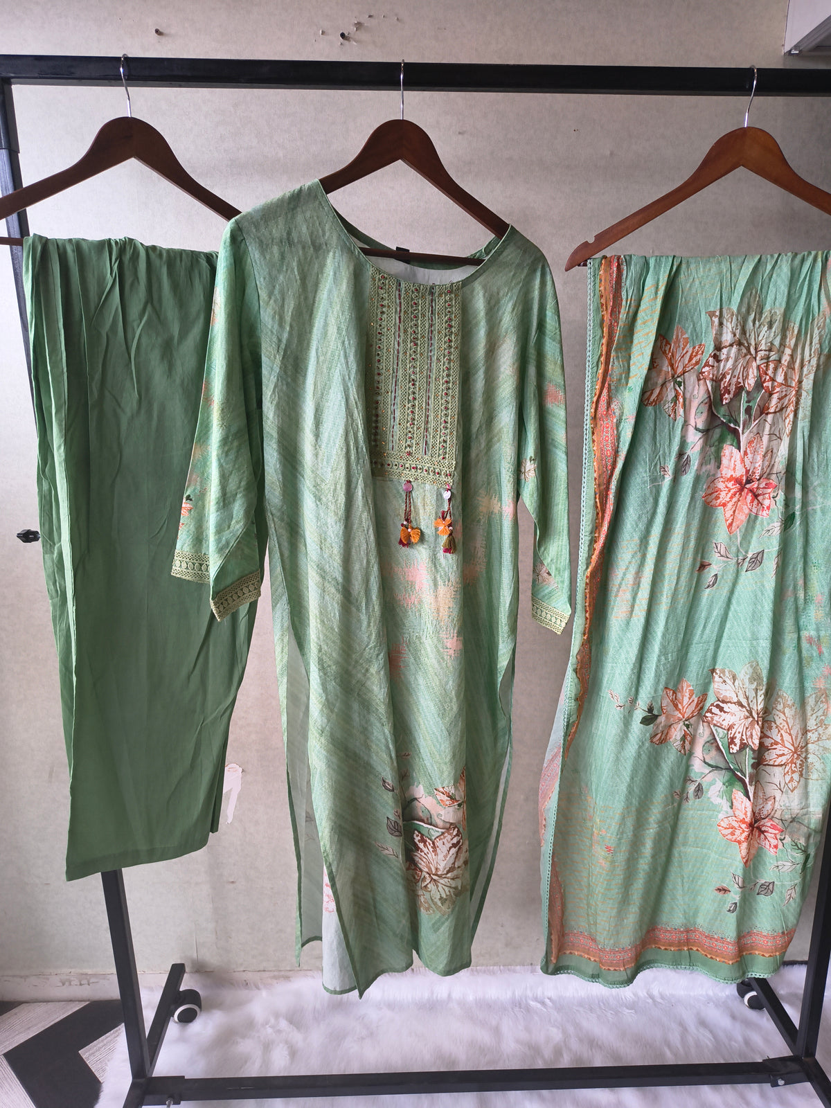 Premium Mint Green Floral Printed Kurta Set with Pants & Designer Dupatta