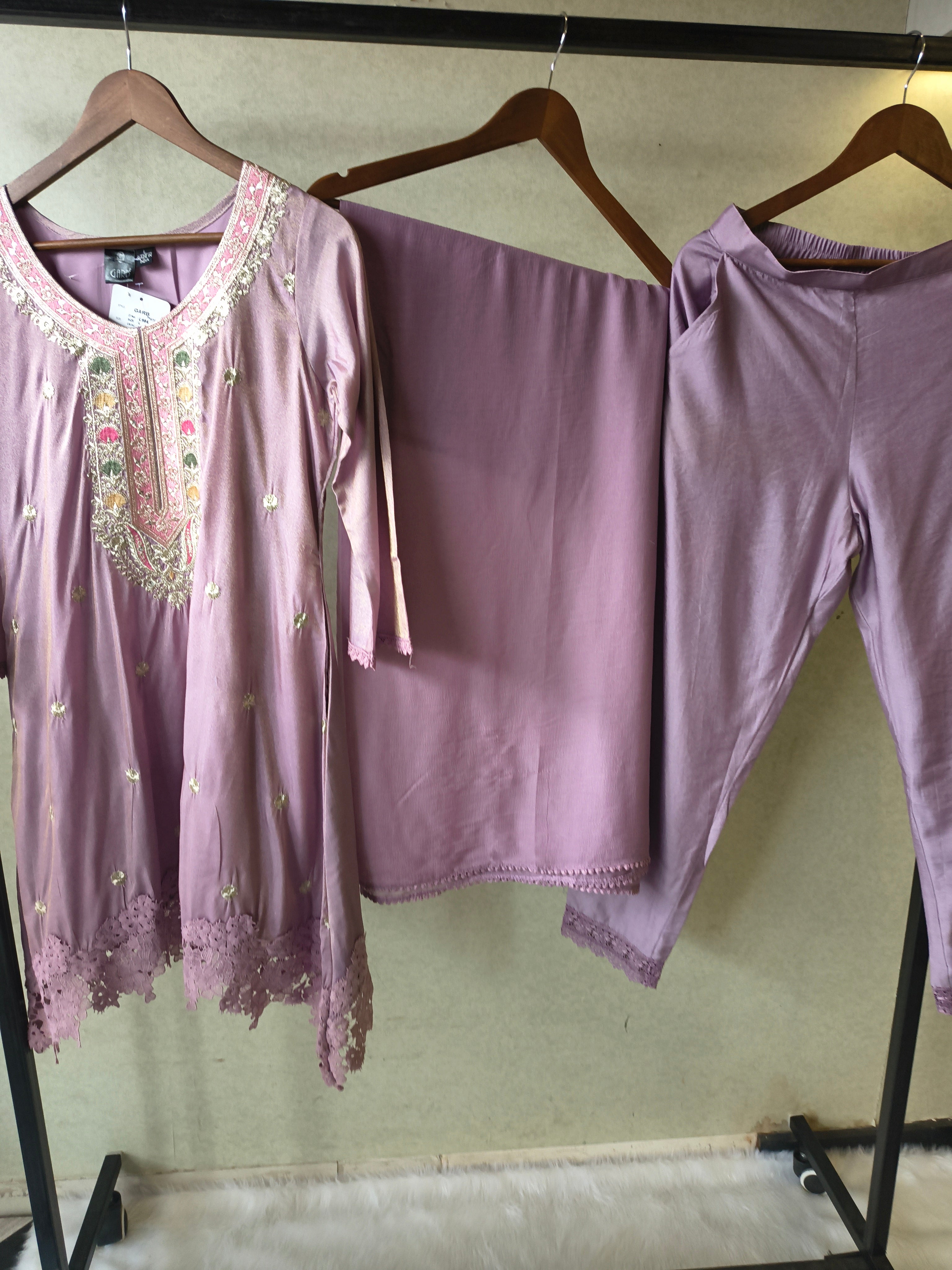 Image of Premium Dusty Lilac Embroidered Kurta Set with Lace Hem & Dupatta
