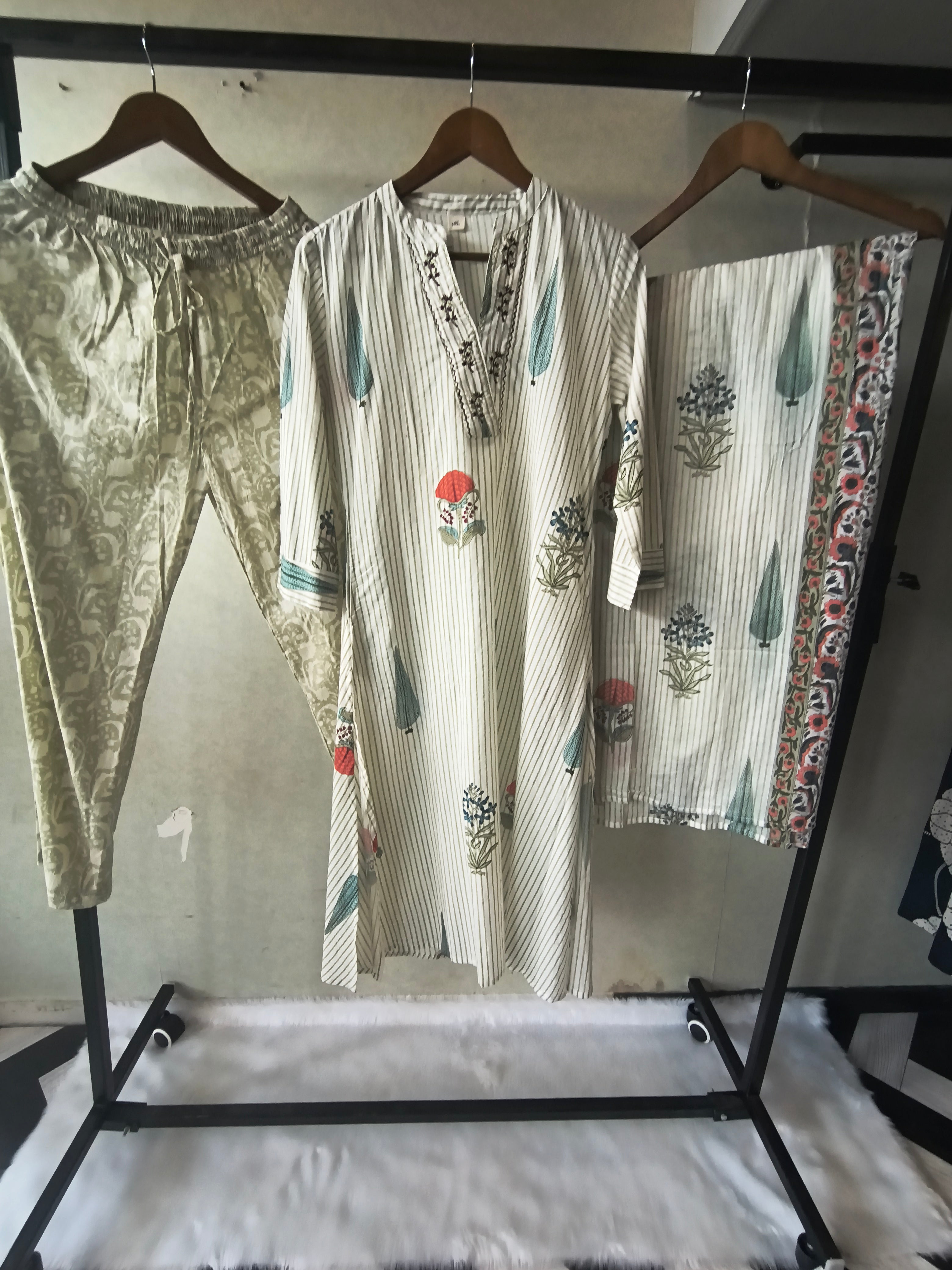 Image of Premium Ivory Handblock Printed Cotton Straight Kurta Set with Printed Pants & Dupatta