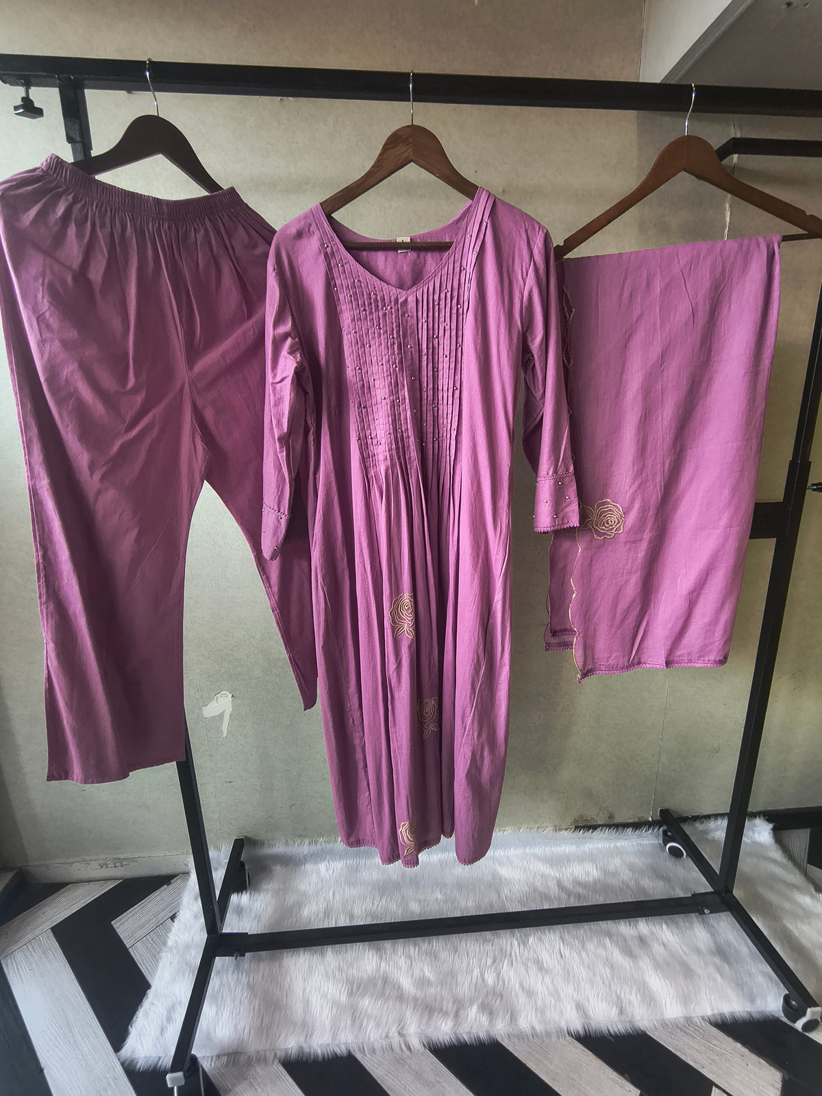 Dusty Mauve Cotton Blend 3-Piece Suit Set with Pintuck Detailing & Delicate Floral Embroidery