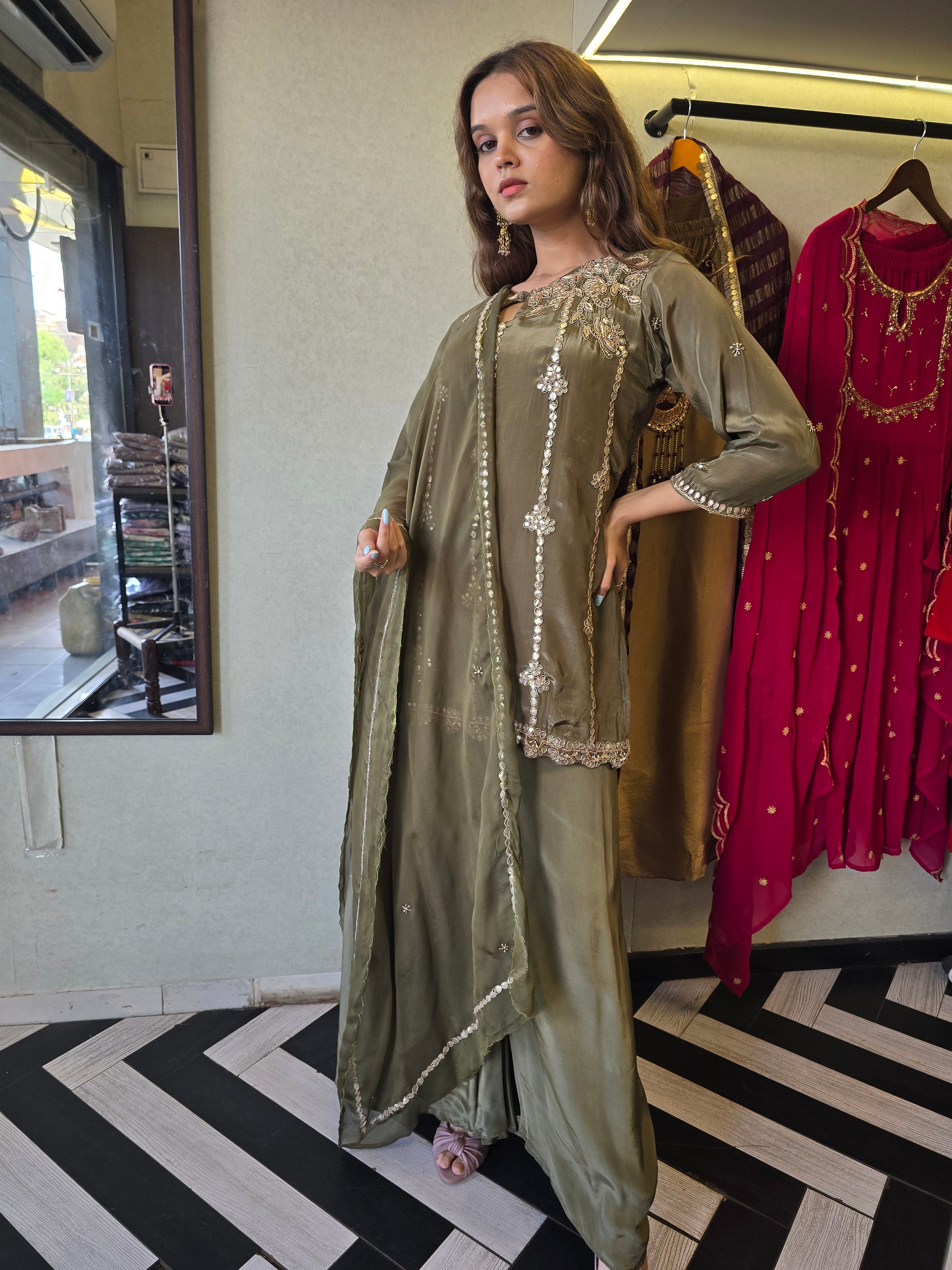 Image of Pure Crepe 3 Piece Set
