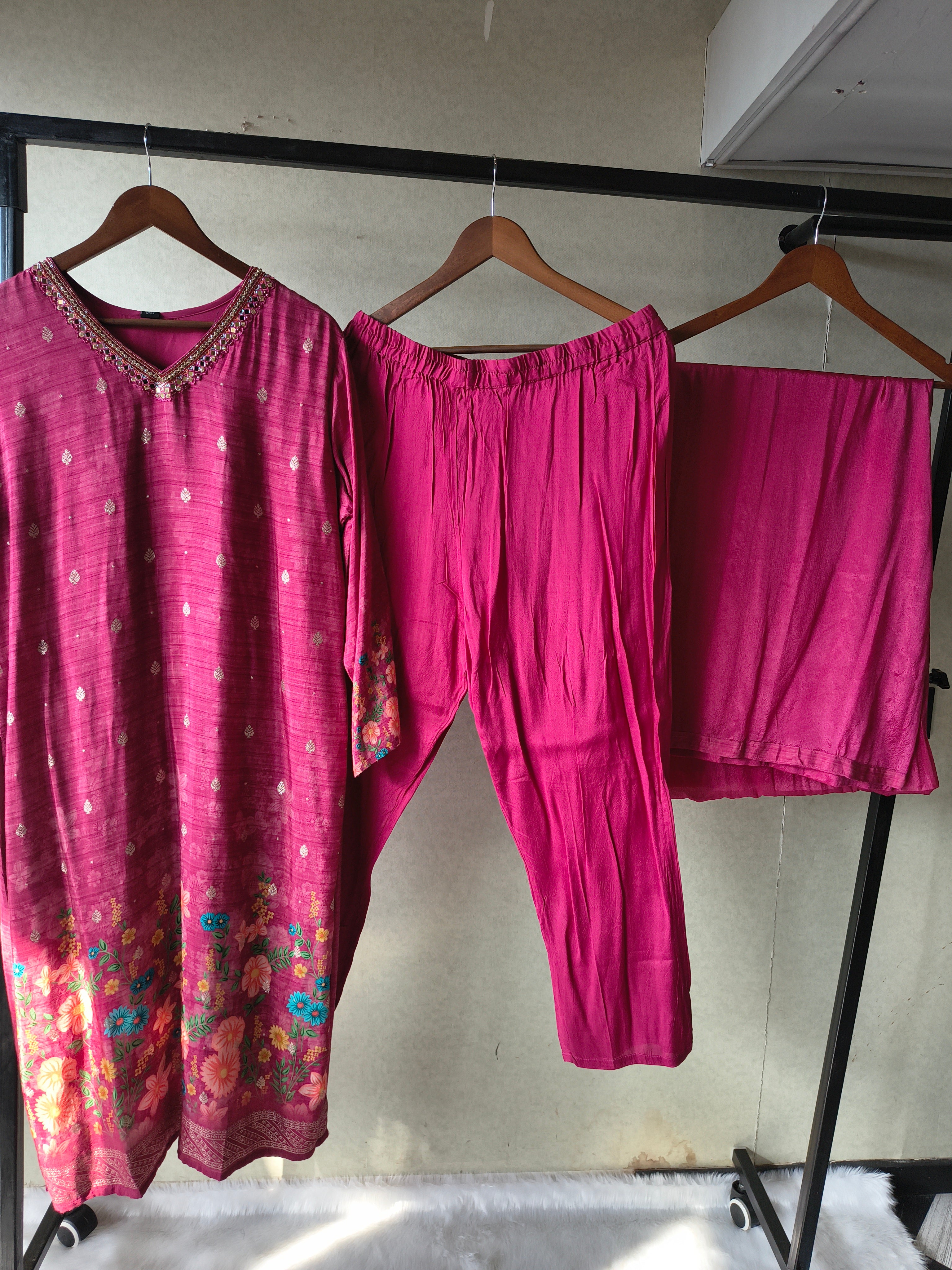 Image of Premium Magenta Floral Printed Kurta Set with Solid Pants & Dupatta