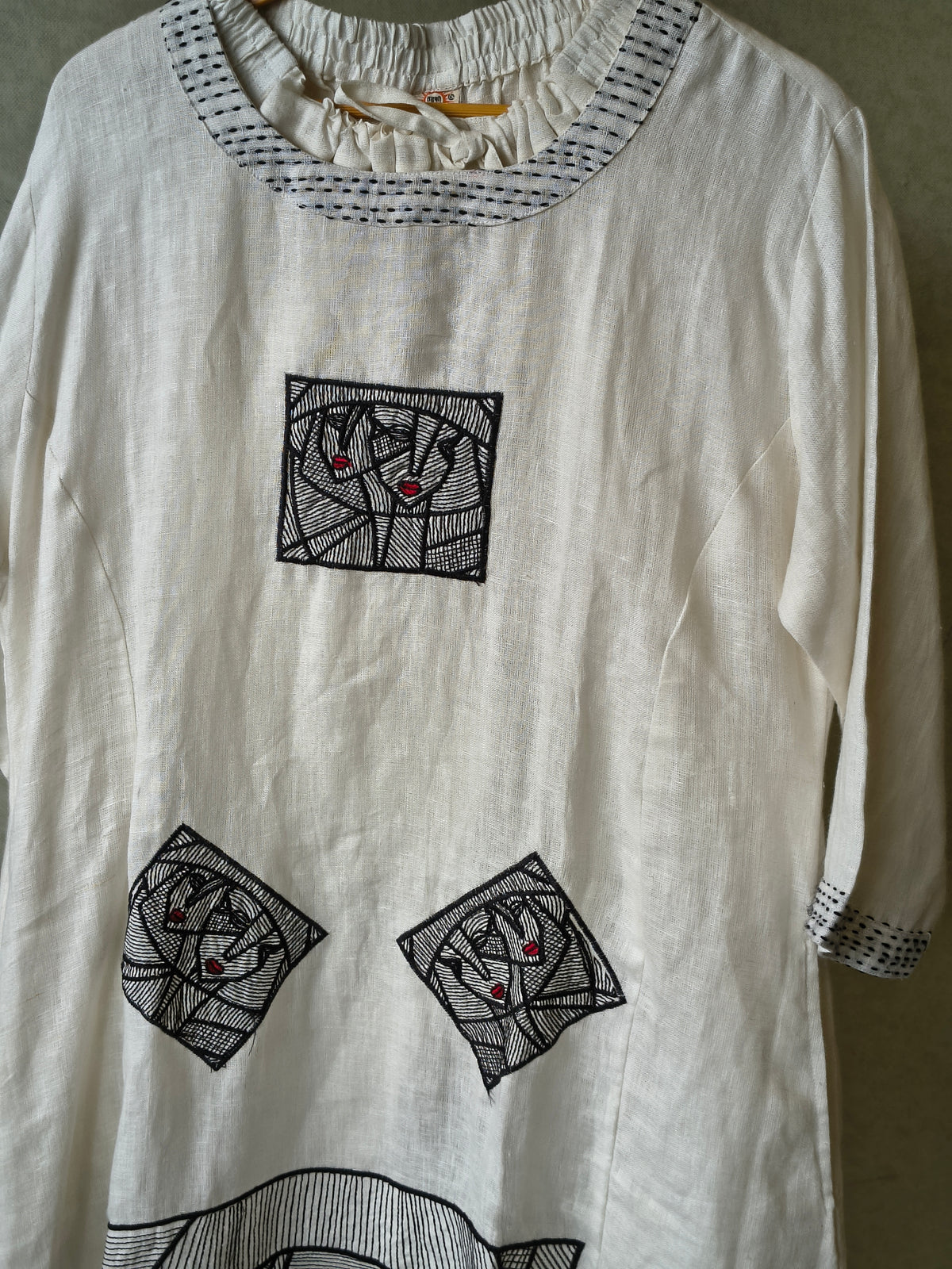 Premium Off-White Artistic Abstract Embroidered Cotton Kurta with Straight Pants Set