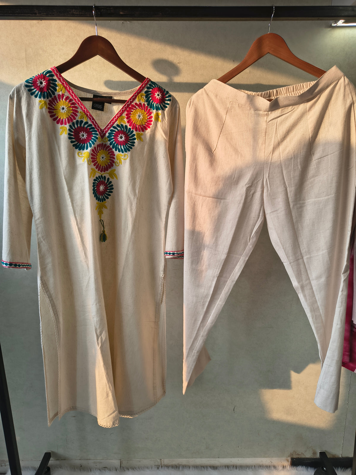 Premium Hand Embroidered Floral Straight Kurta Co-Ord Set with Tapered Pants