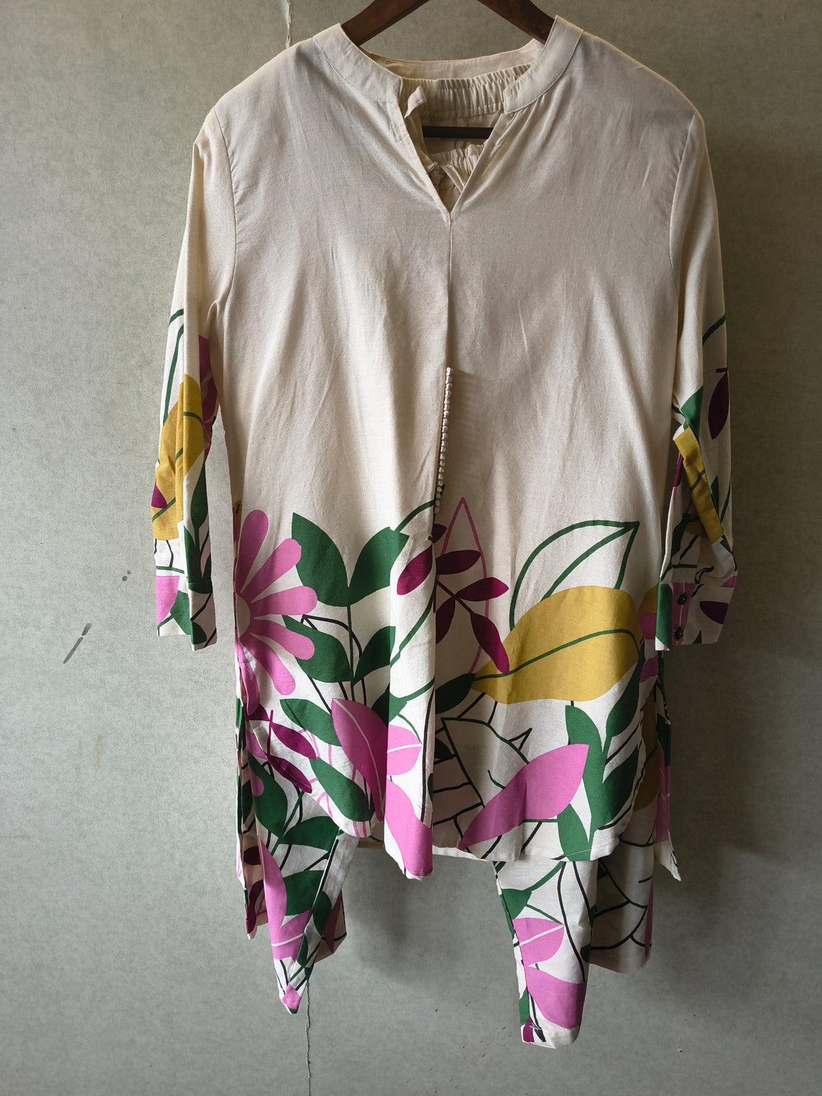 Premium Off-White Floral Printed Kurta Pant Co-Ord Set