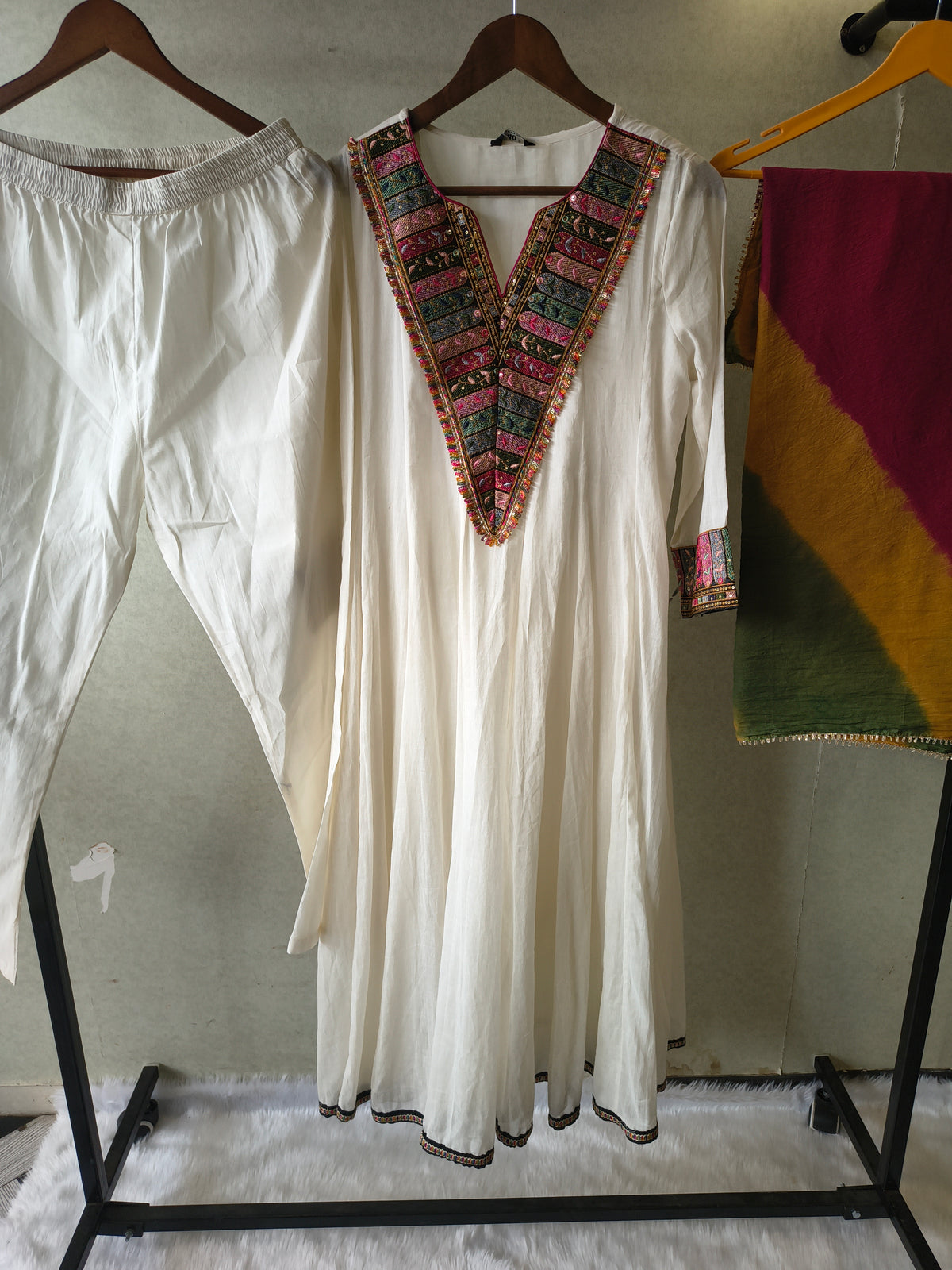 Ivory Cotton Anarkali Suit Set with Embroidered V-Neck & Colour Block Dupatta
