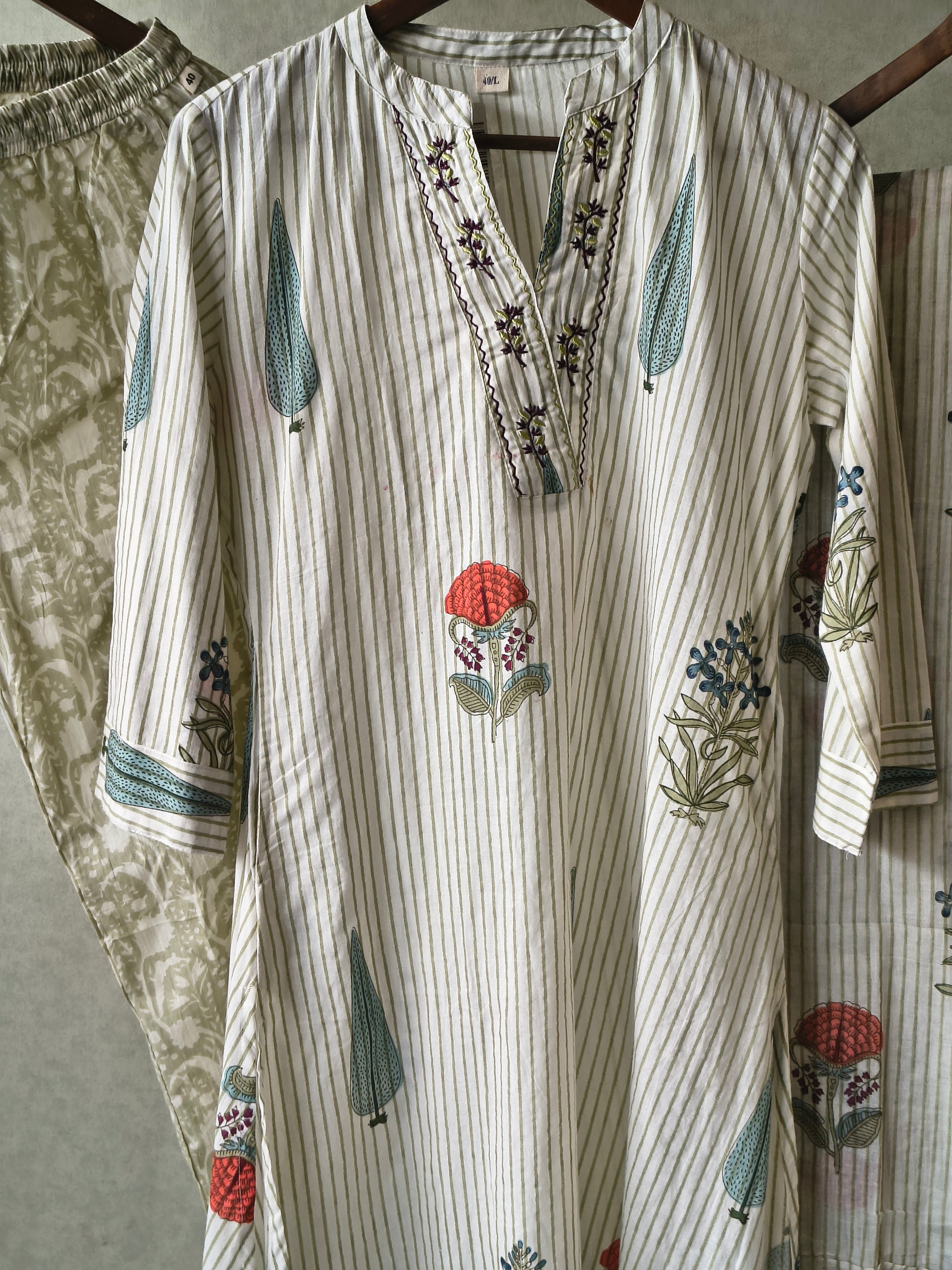 Image of Premium Ivory Handblock Printed Cotton Straight Kurta Set with Printed Pants & Dupatta