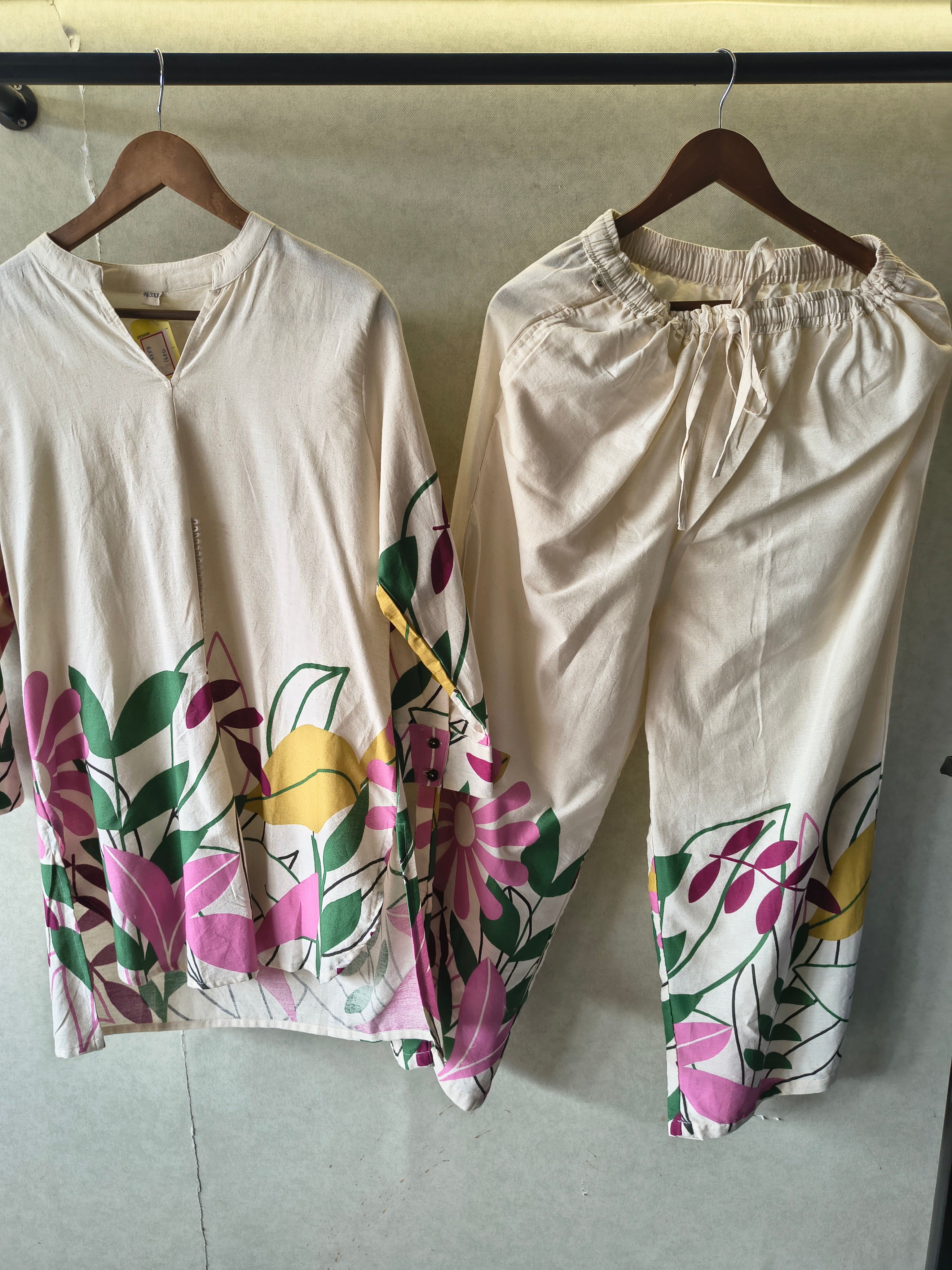 Image of Premium Off-White Floral Printed Kurta Pant Co-Ord Set