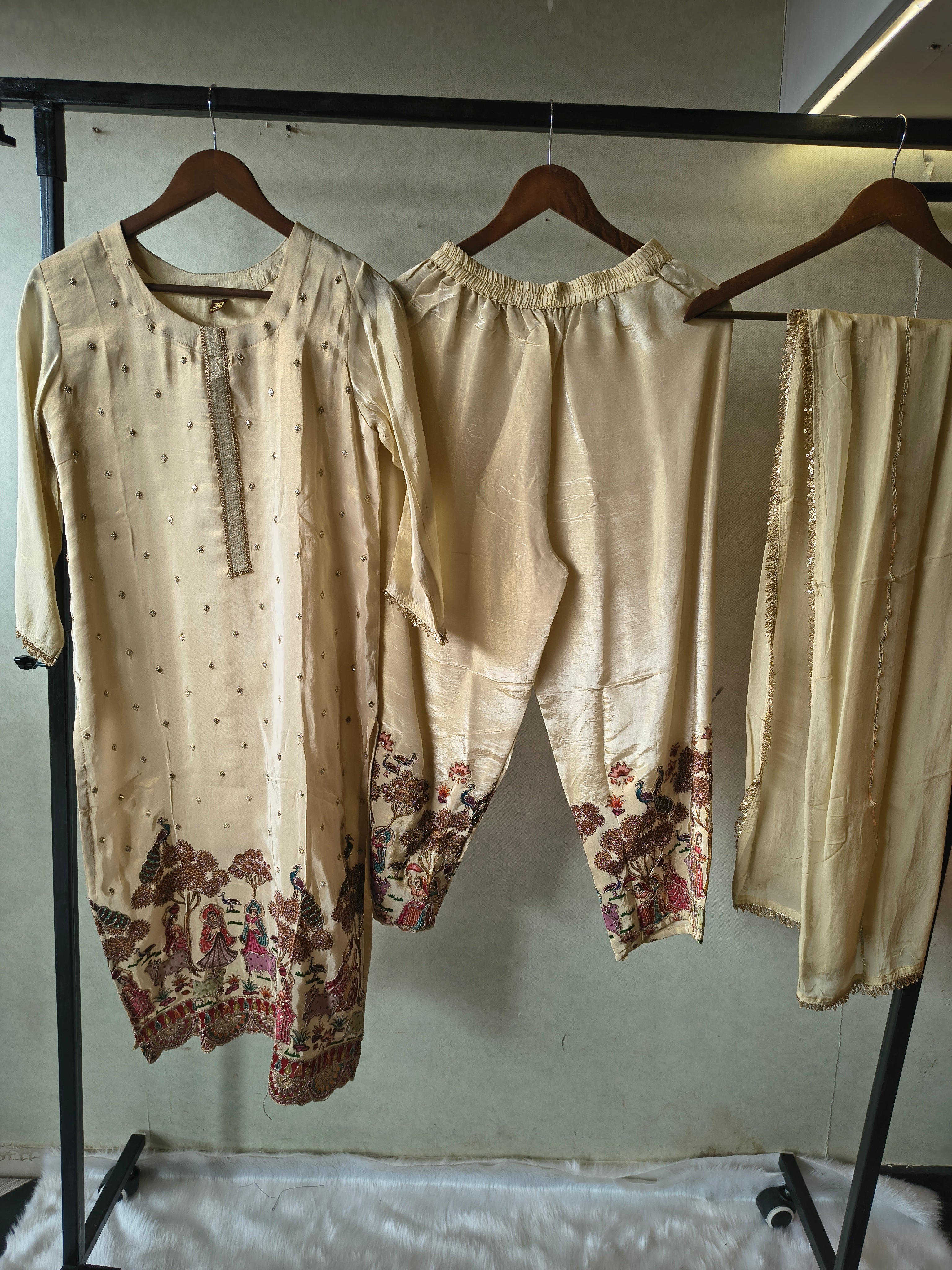 Image of Ivory Silk Blend Printed Kurta Set with Scenic Border Print & Embellished Dupatta – Premium 3 Piece Ethnic Ensemble