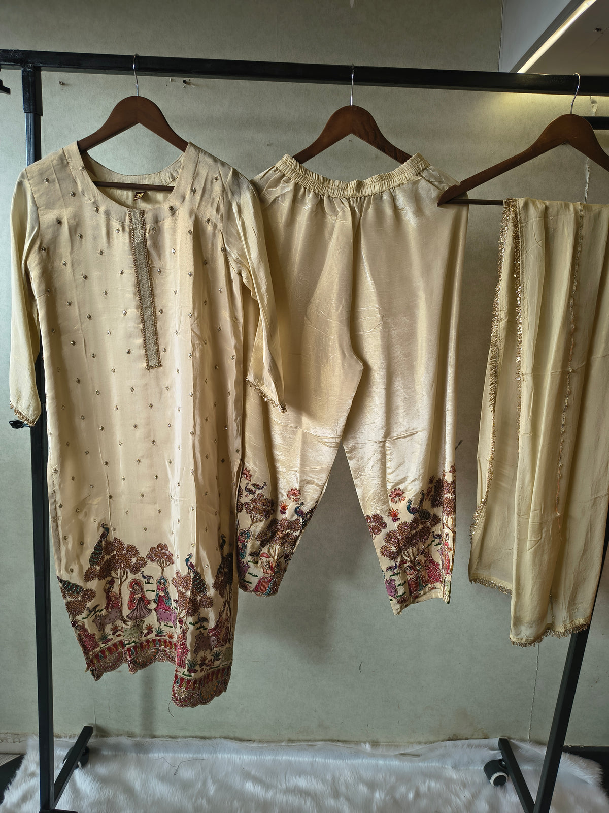 Ivory Silk Blend Printed Kurta Set with Scenic Border Print & Embellished Dupatta – Premium 3 Piece Ethnic Ensemble