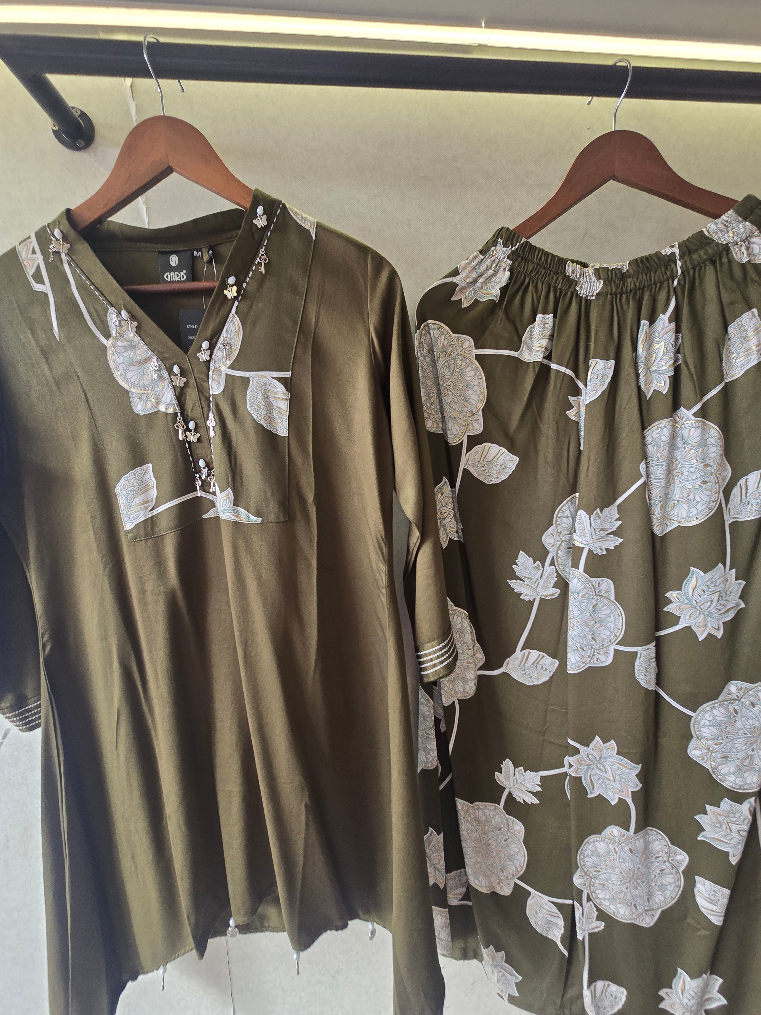Image of Olive Botanical Print Co-Ord Set