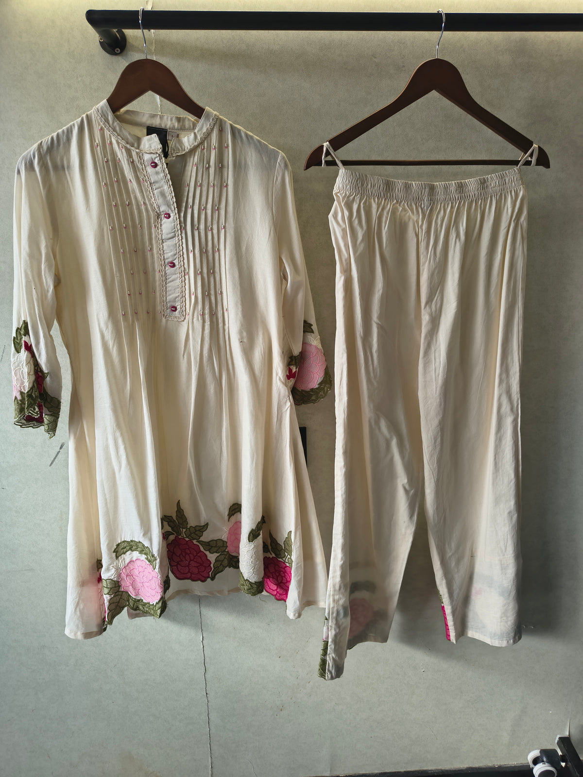 Ivory Floral Embroidered Pintuck Designer Kurta Pant Co-Ord Set