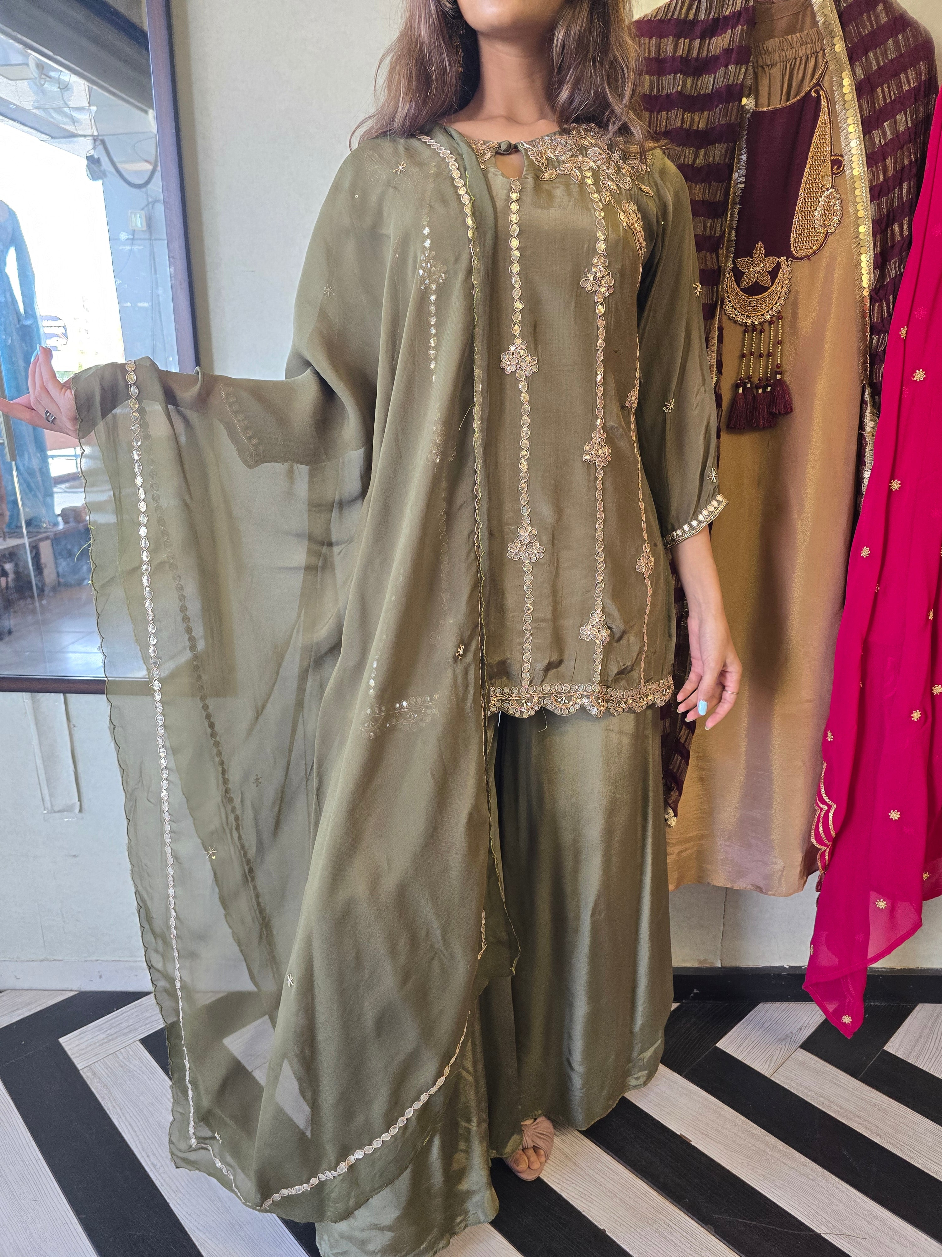 Image of Pure Crepe 3 Piece Set