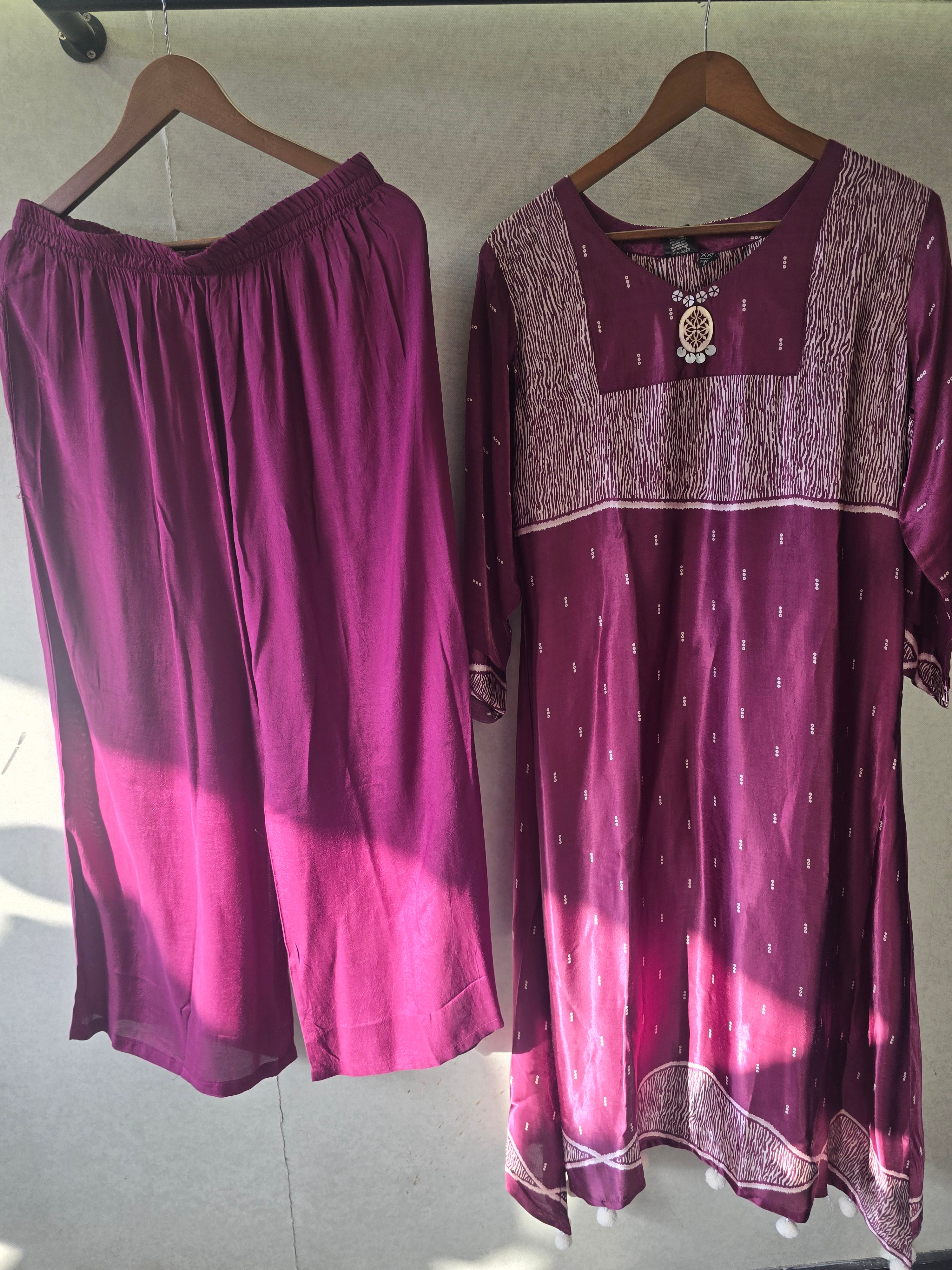 Image of Plum Dotted Print Kurta Pant Set
