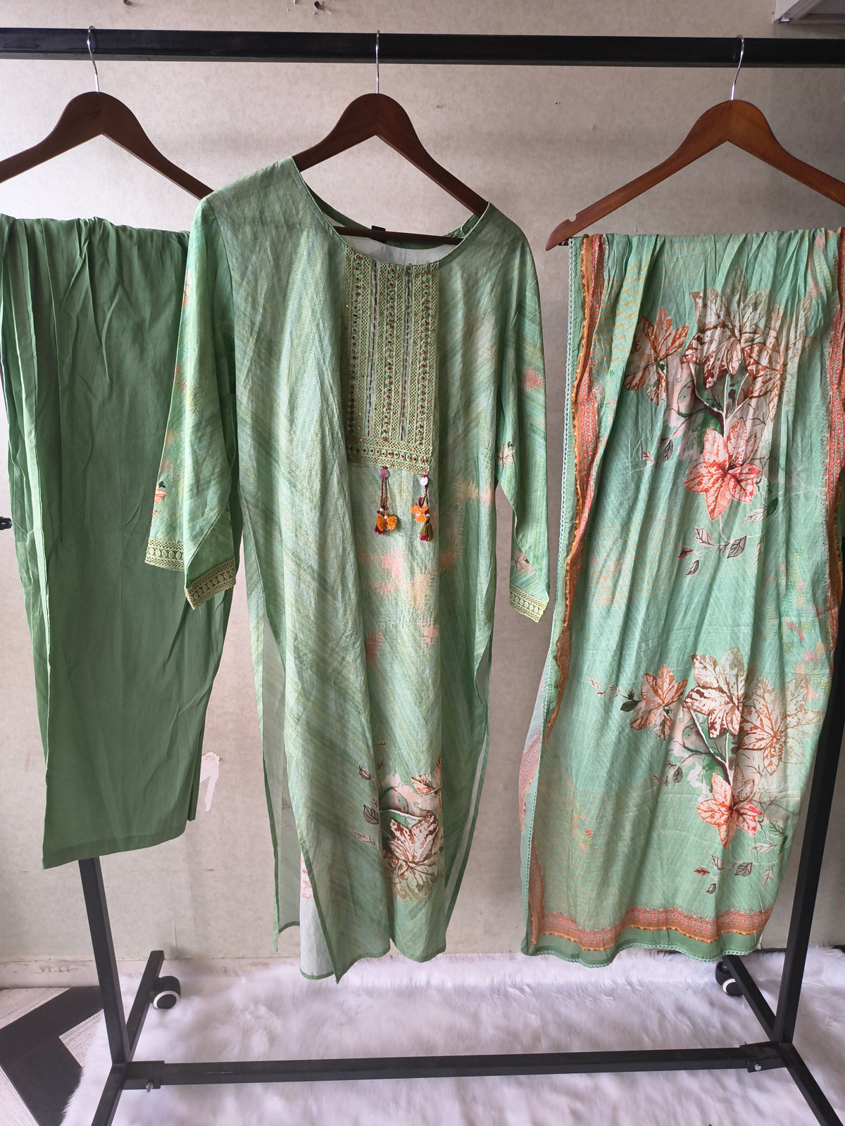 Premium Mint Green Floral Printed Kurta Set with Pants & Designer Dupatta