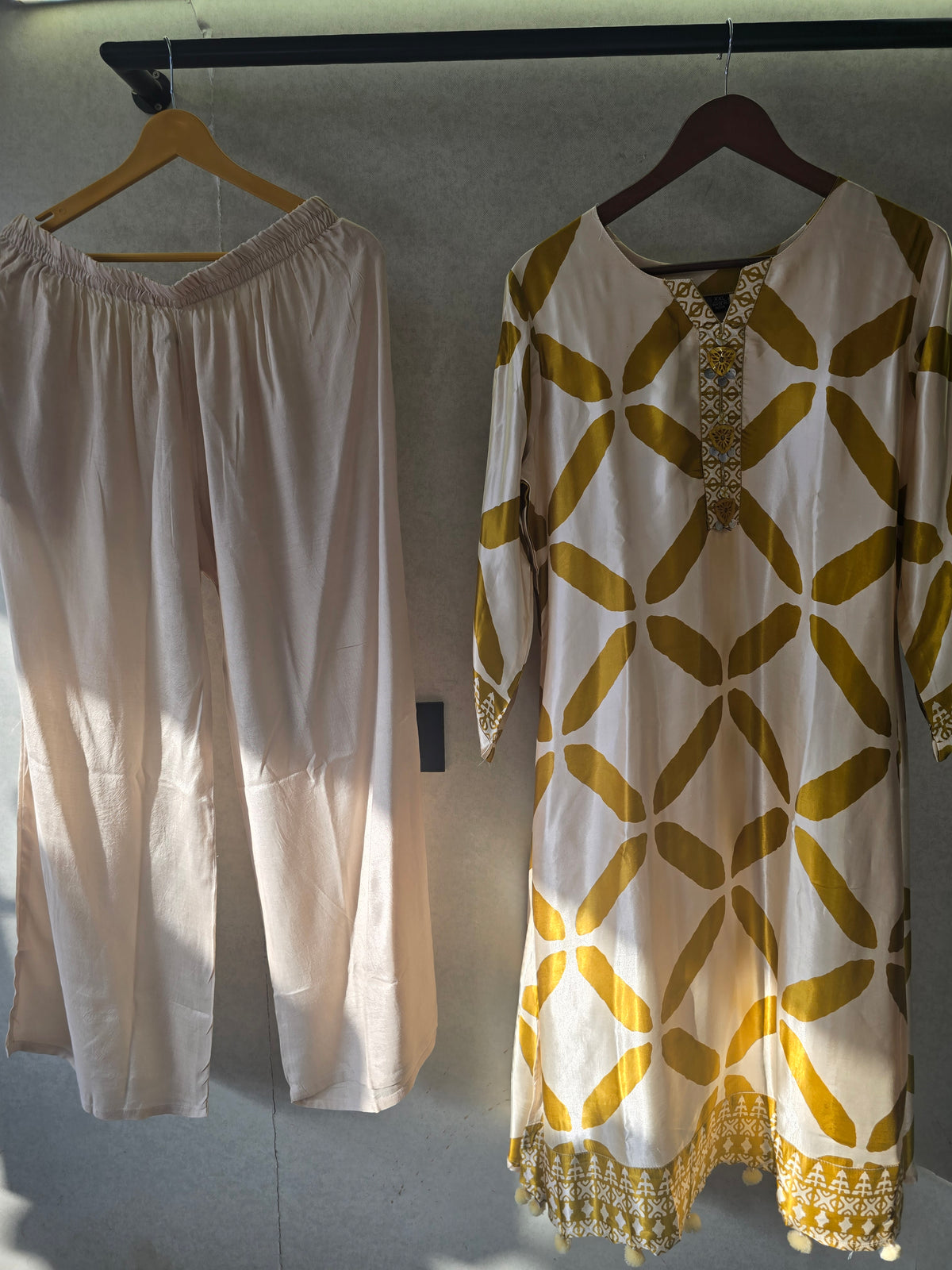 Mustard Geometric Print Kurta Pant Set